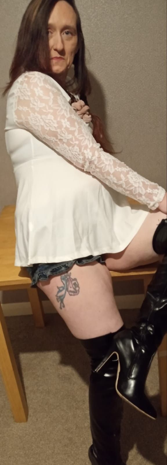 https://cdn.adultwork.com/gallery/G12/8504765.jpg