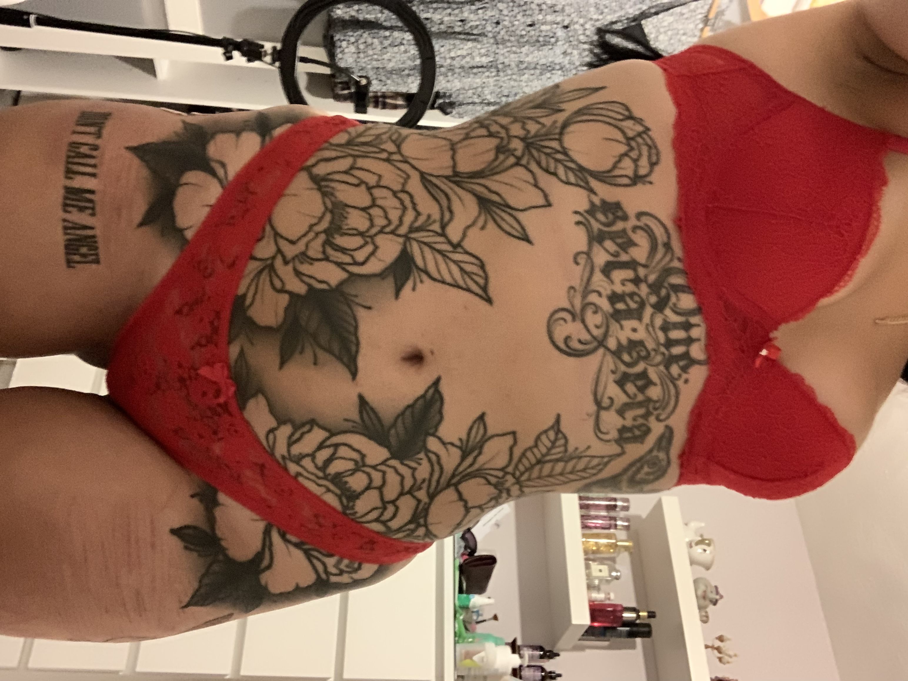 https://cdn.adultwork.com/gallery/G12/8505128.jpg