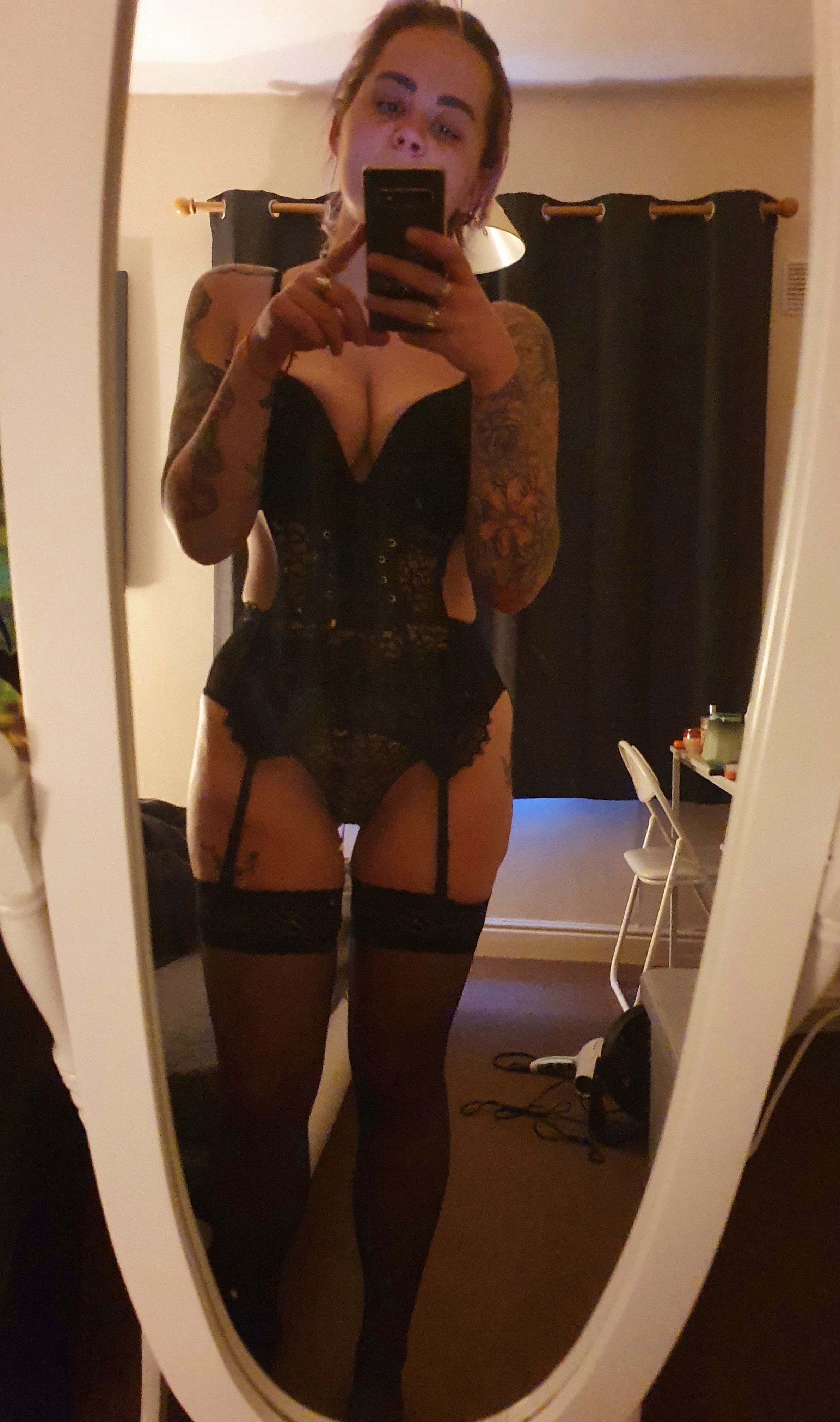 https://cdn.adultwork.com/gallery/G12/8505749.jpg