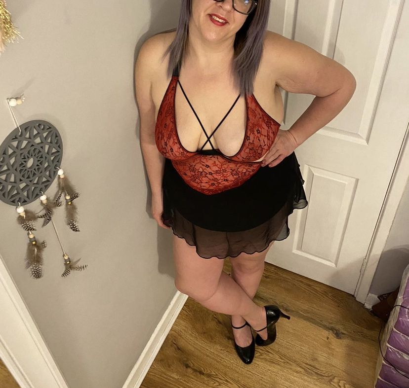 https://cdn.adultwork.com/gallery/G12/8507674.jpg