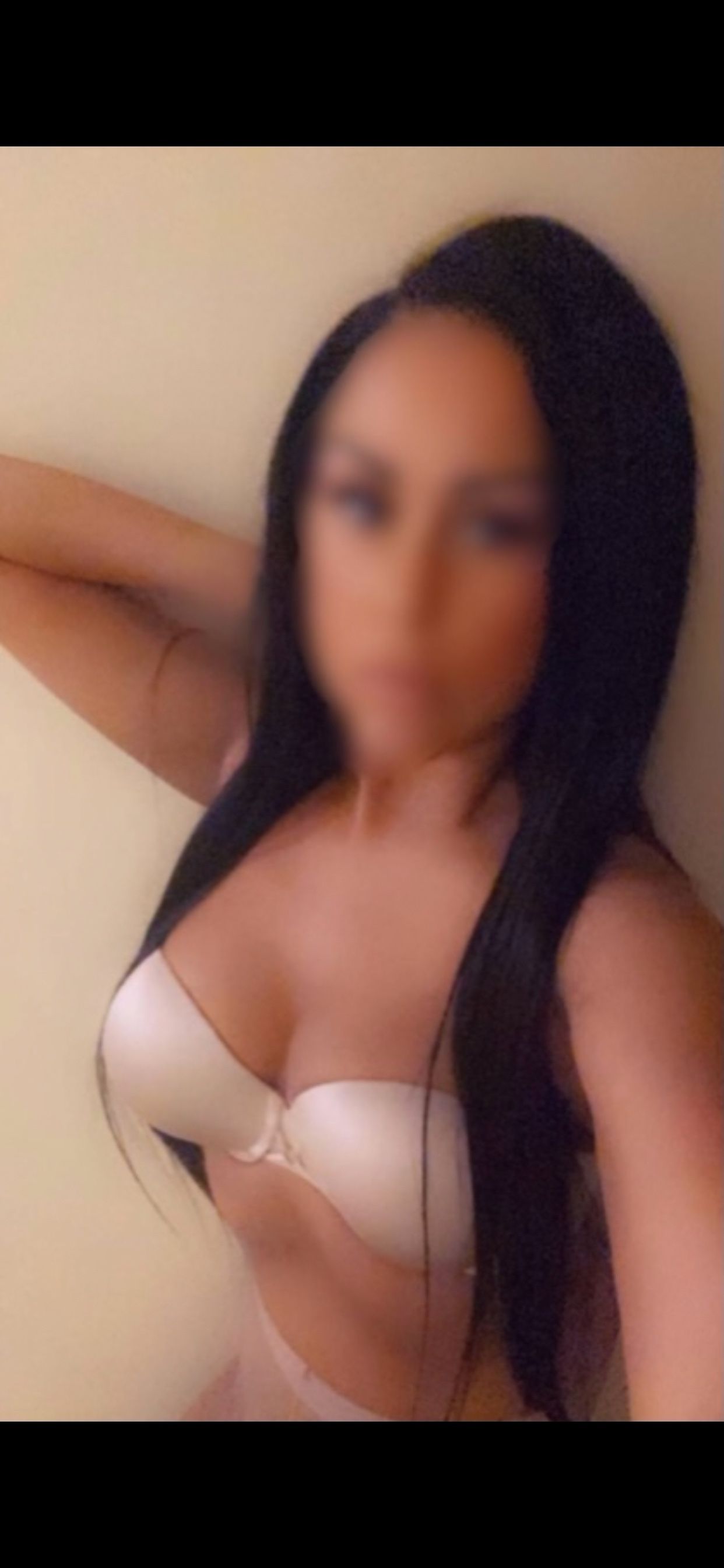 https://cdn.adultwork.com/gallery/G12/8507692.jpg