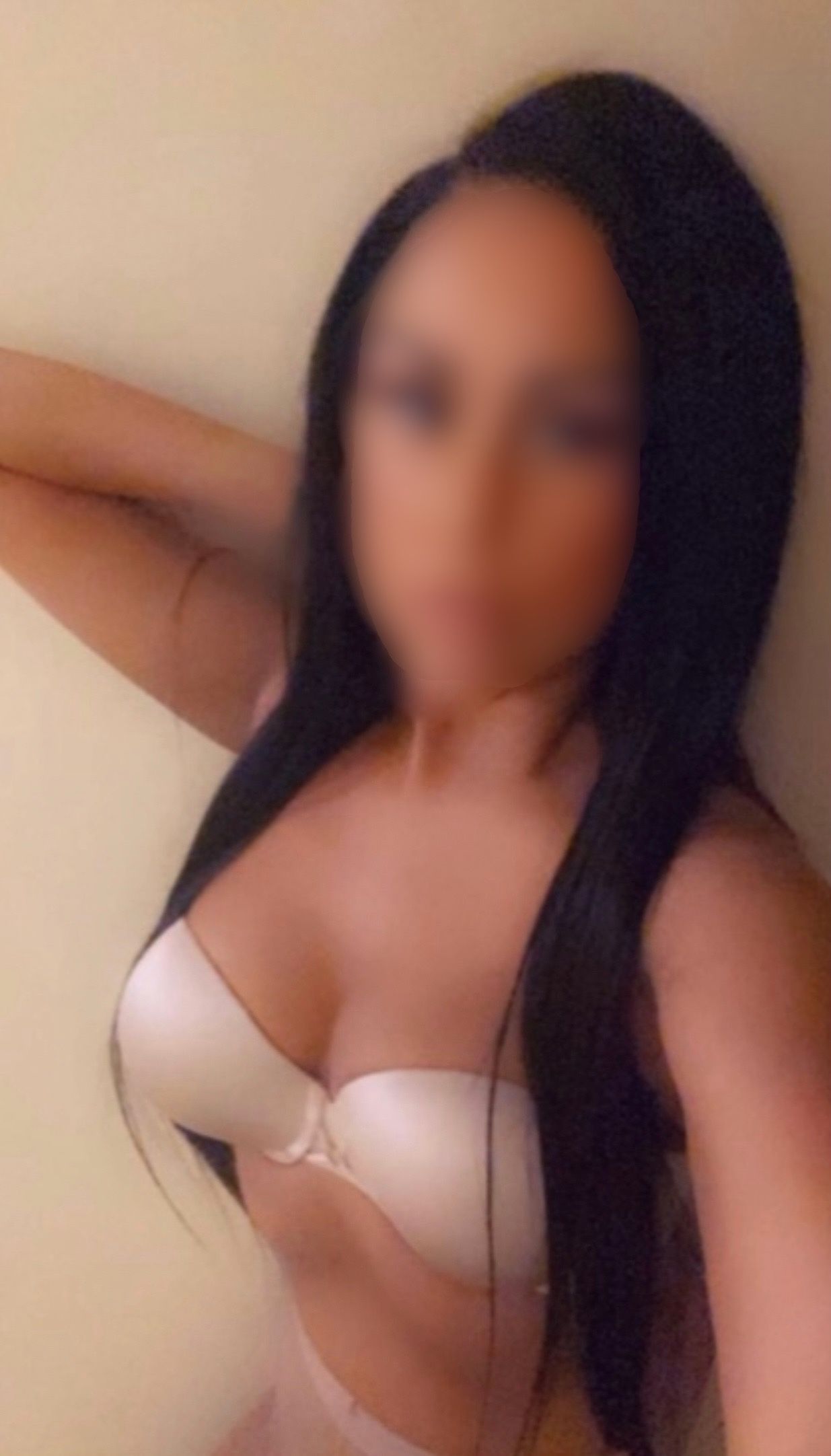 https://cdn.adultwork.com/gallery/G12/8507737.jpg