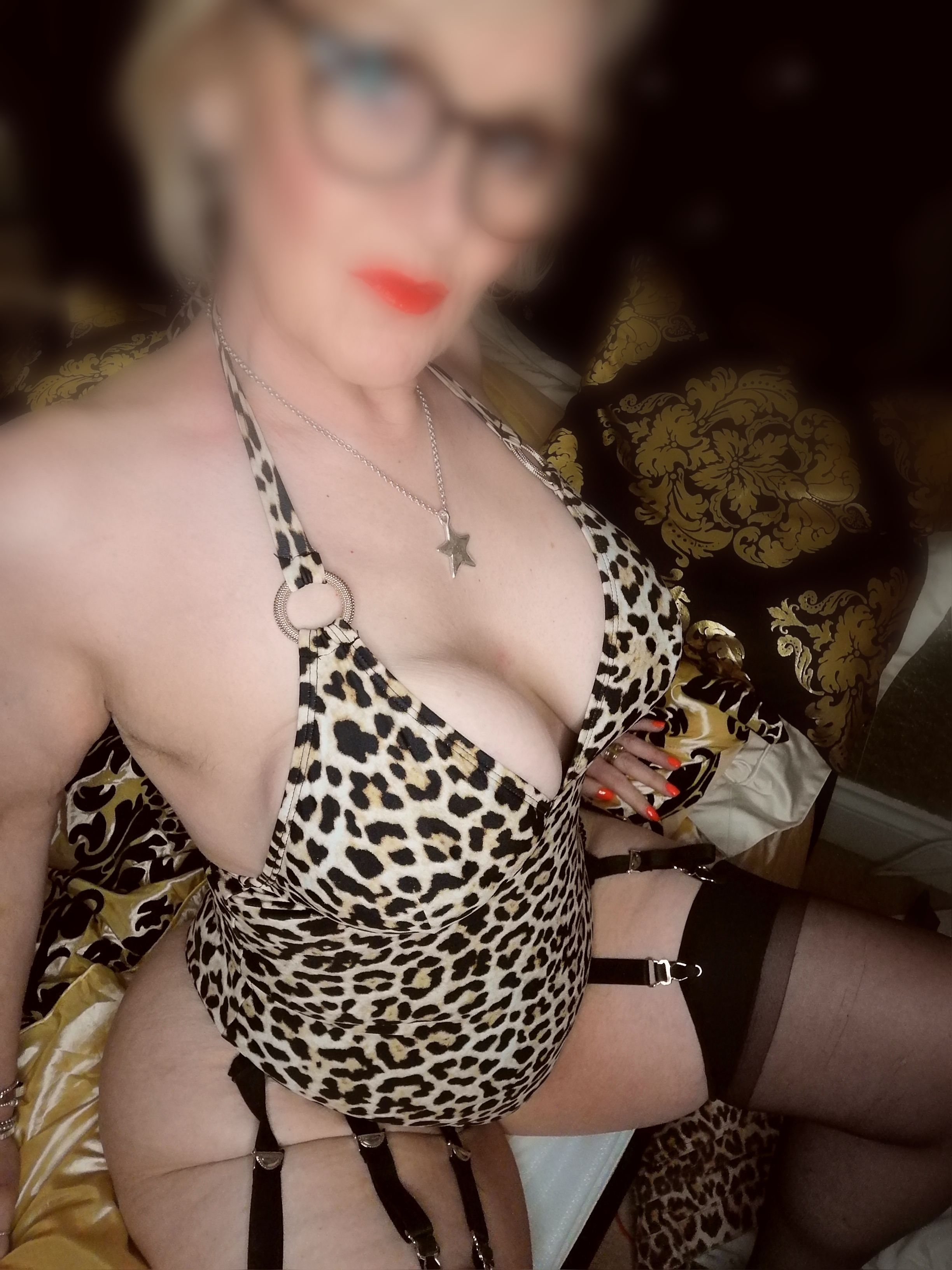 https://cdn.adultwork.com/gallery/G12/8508186.jpg