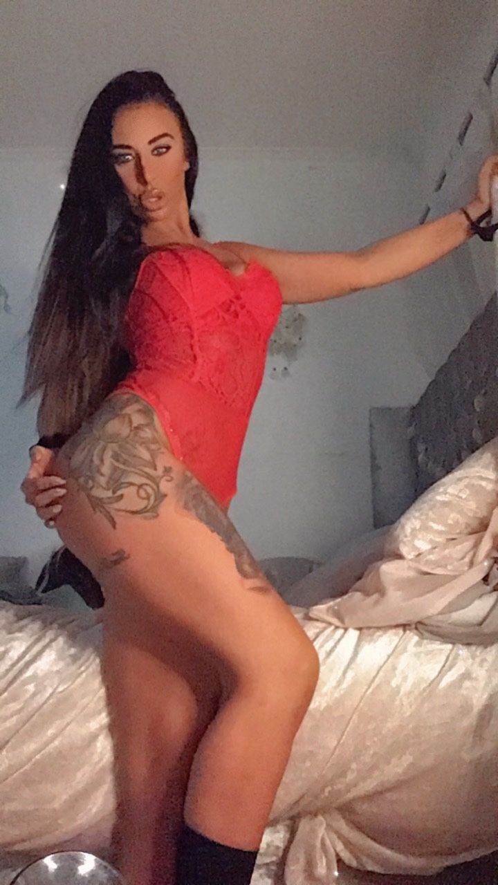 https://cdn.adultwork.com/gallery/G12/8509962.jpg