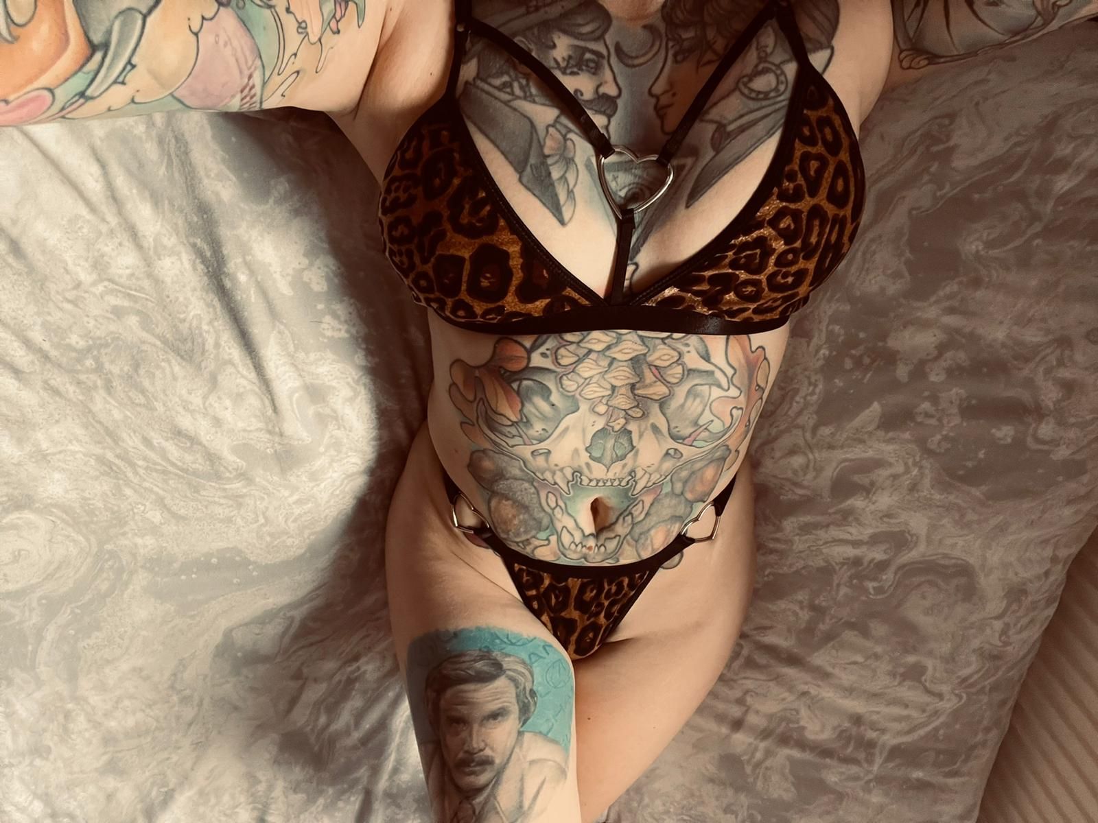 https://cdn.adultwork.com/gallery/G12/8512224.jpg