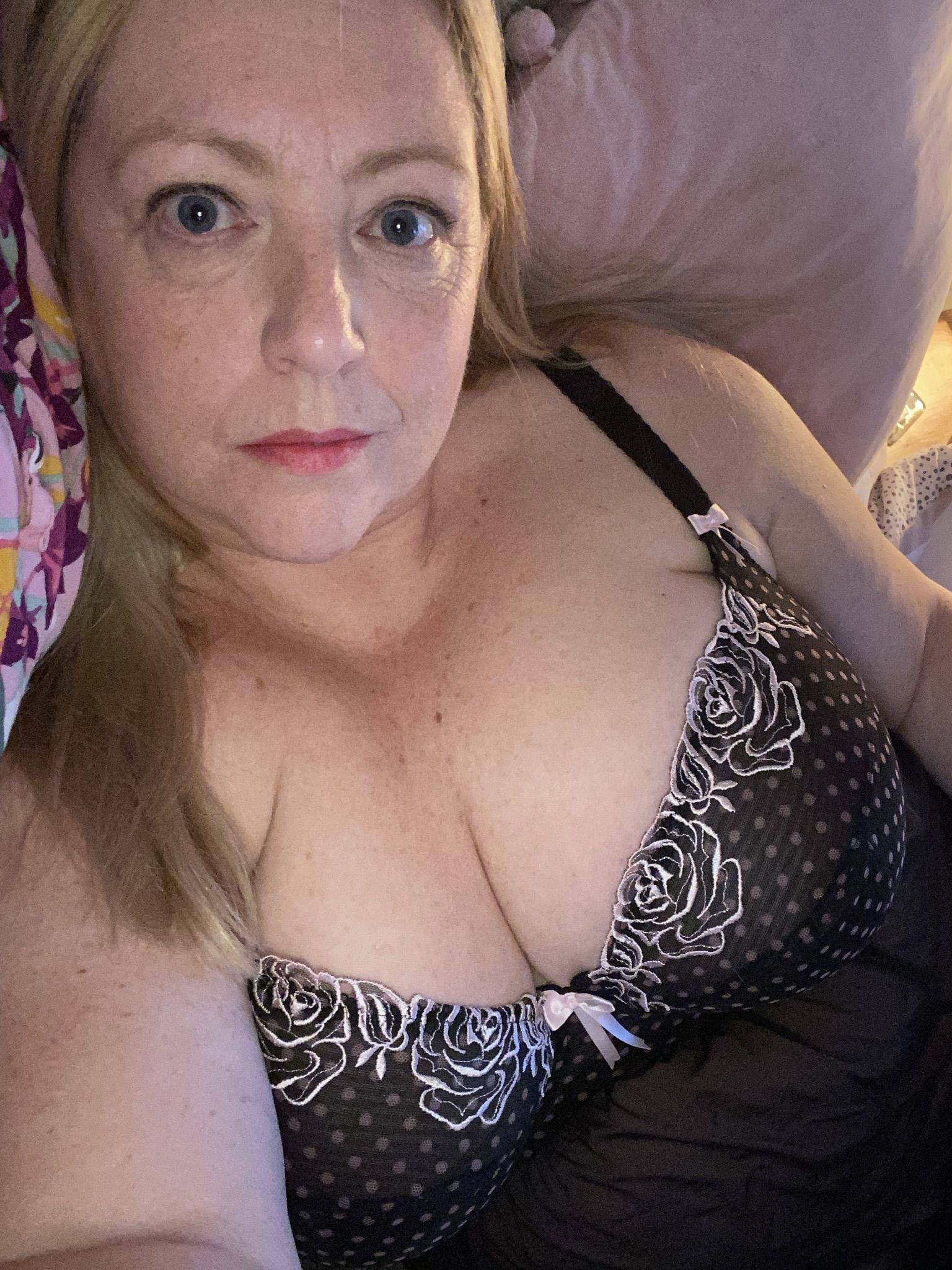 https://cdn.adultwork.com/gallery/G12/8519037.jpg