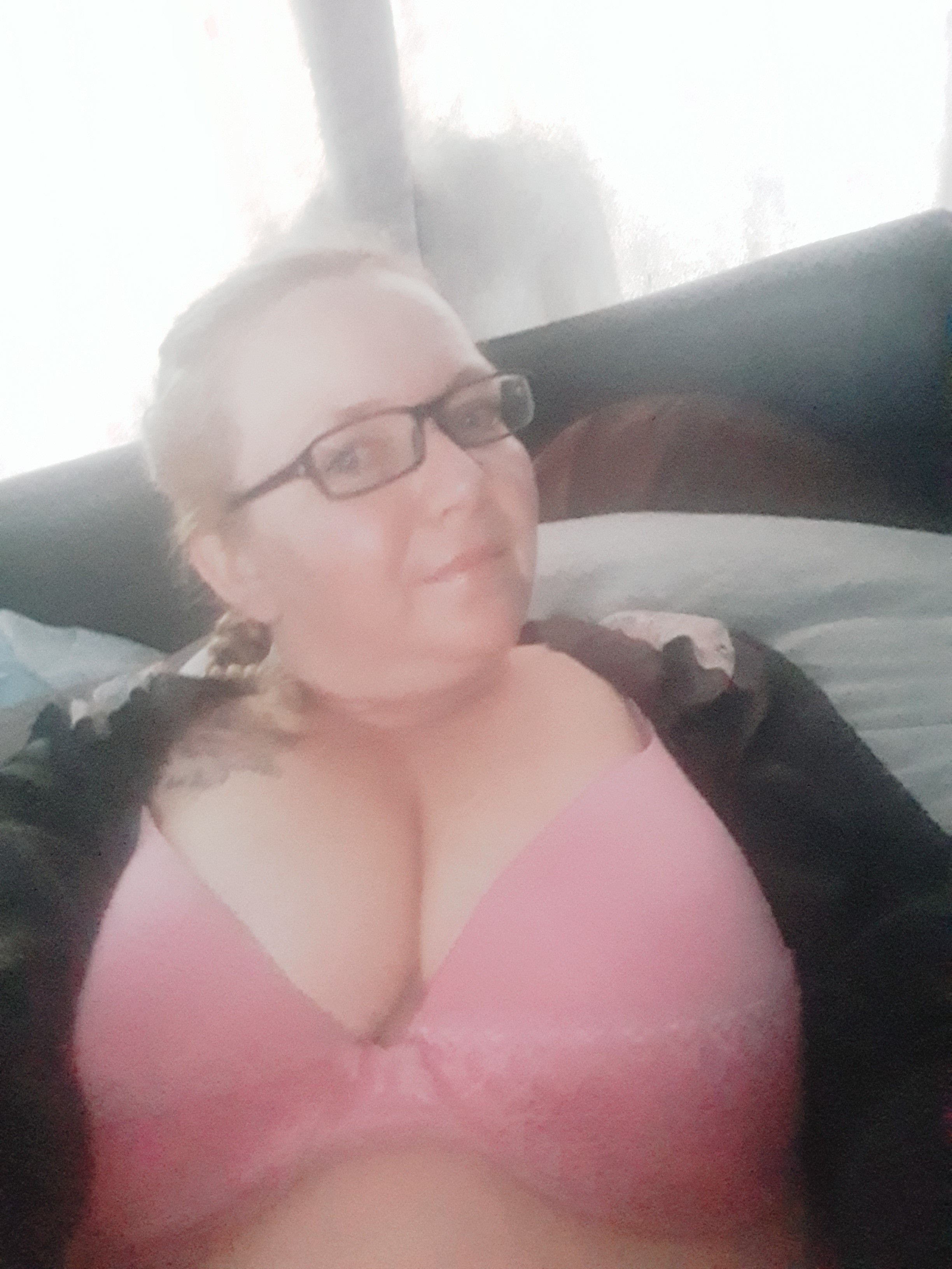 https://cdn.adultwork.com/gallery/G12/8519968.jpg