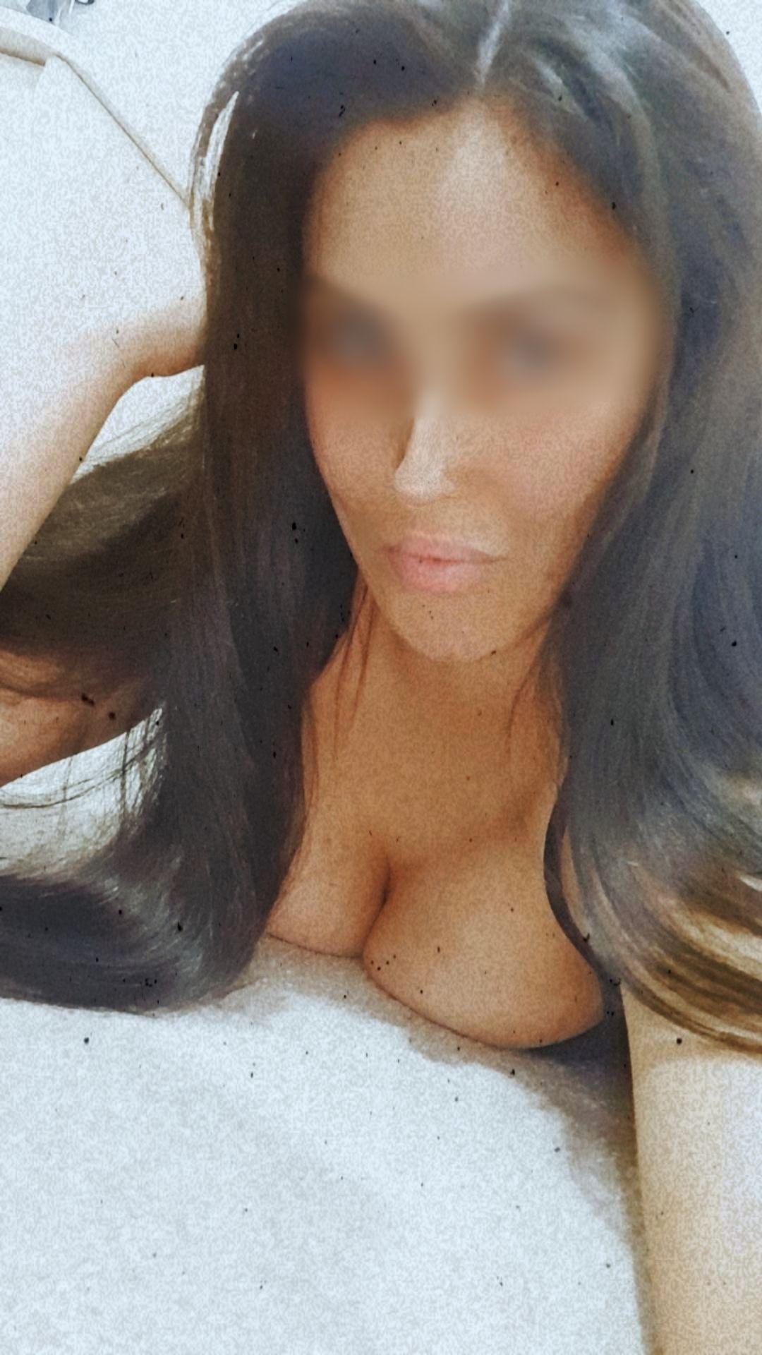 https://cdn.adultwork.com/gallery/G12/8520390.jpg