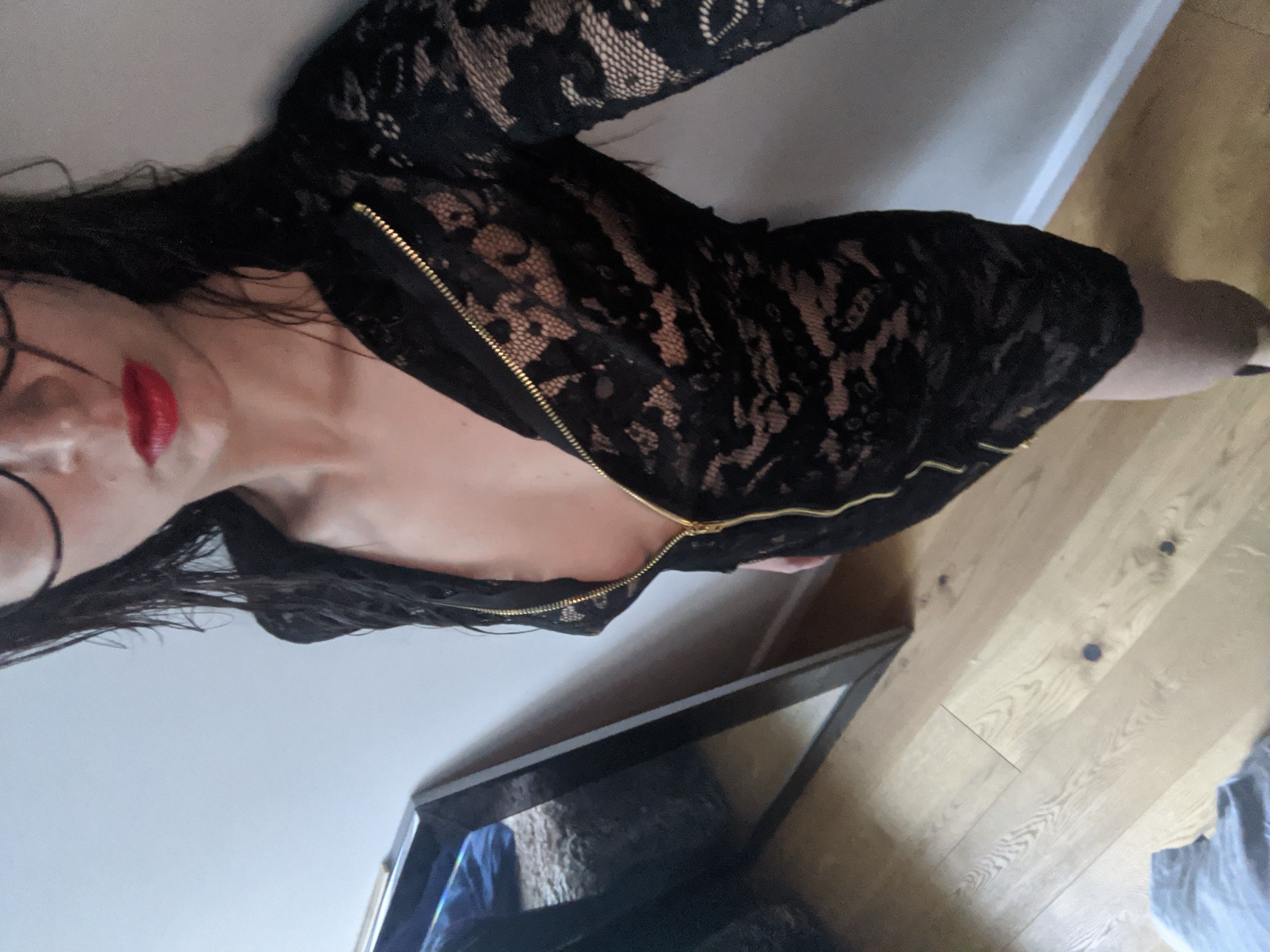 https://cdn.adultwork.com/gallery/G12/8535476.jpg