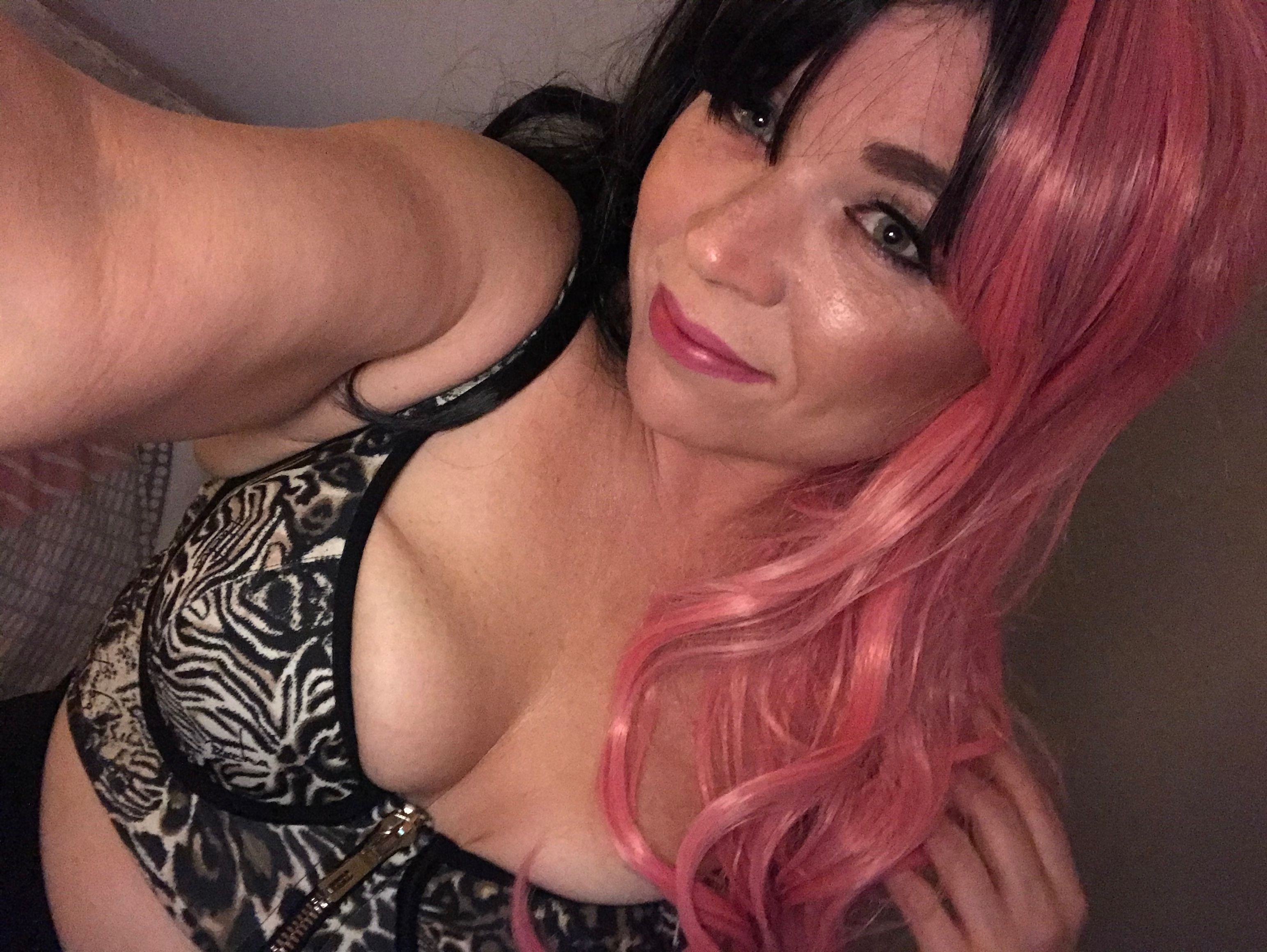 https://cdn.adultwork.com/gallery/G12/8536243.jpg