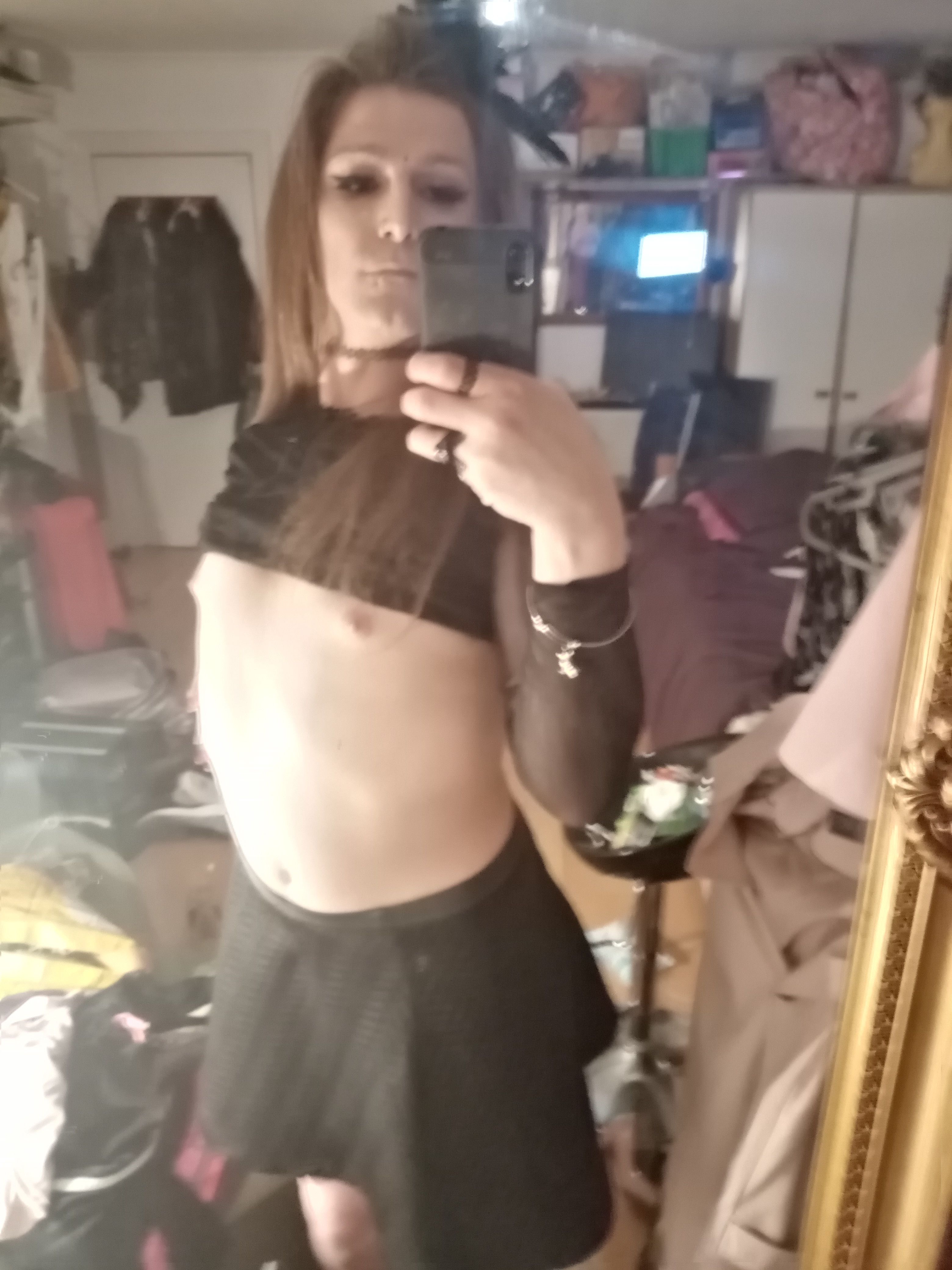 https://cdn.adultwork.com/gallery/G12/8537985.jpg