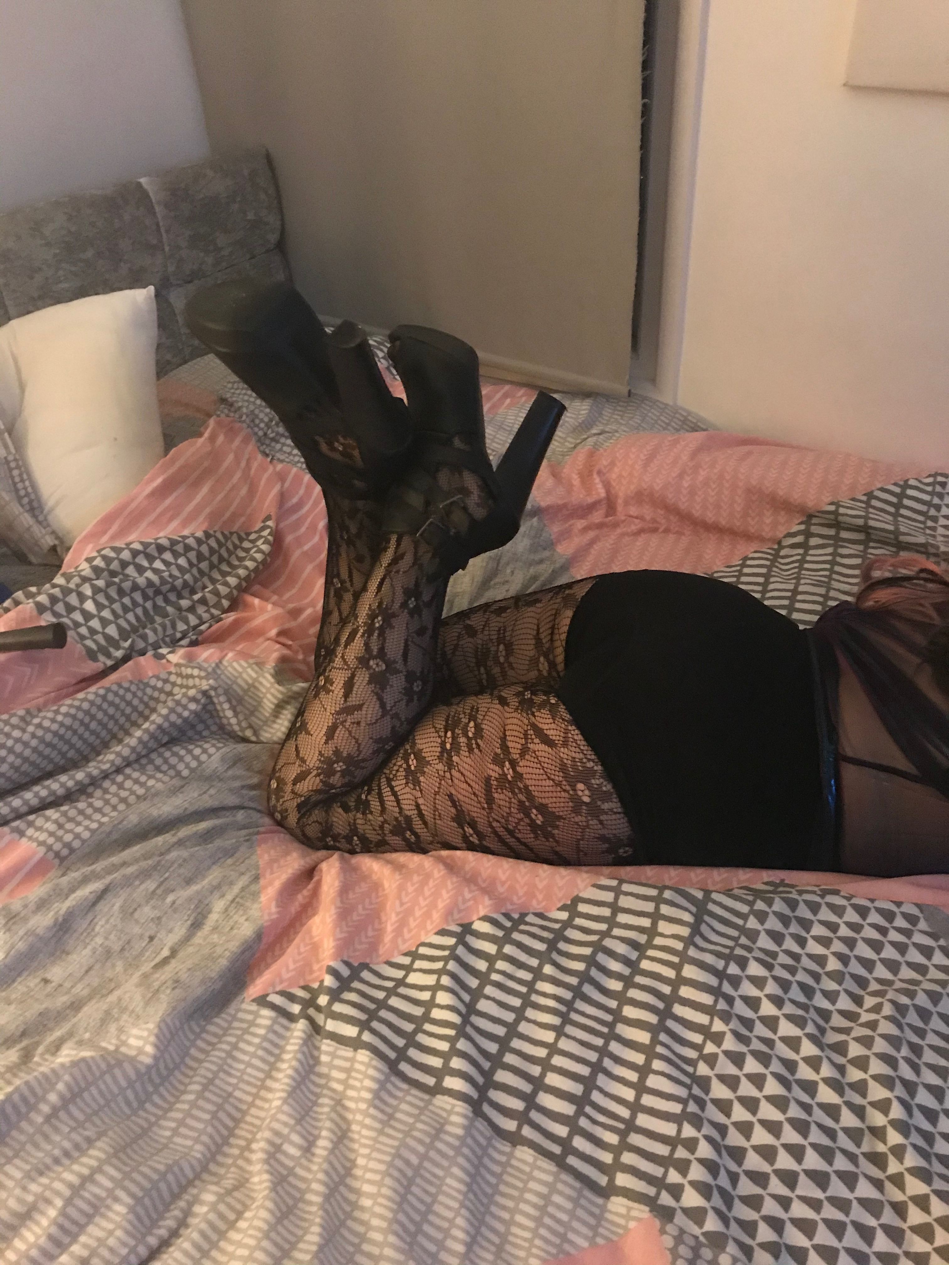 https://cdn.adultwork.com/gallery/G12/8540242.jpg