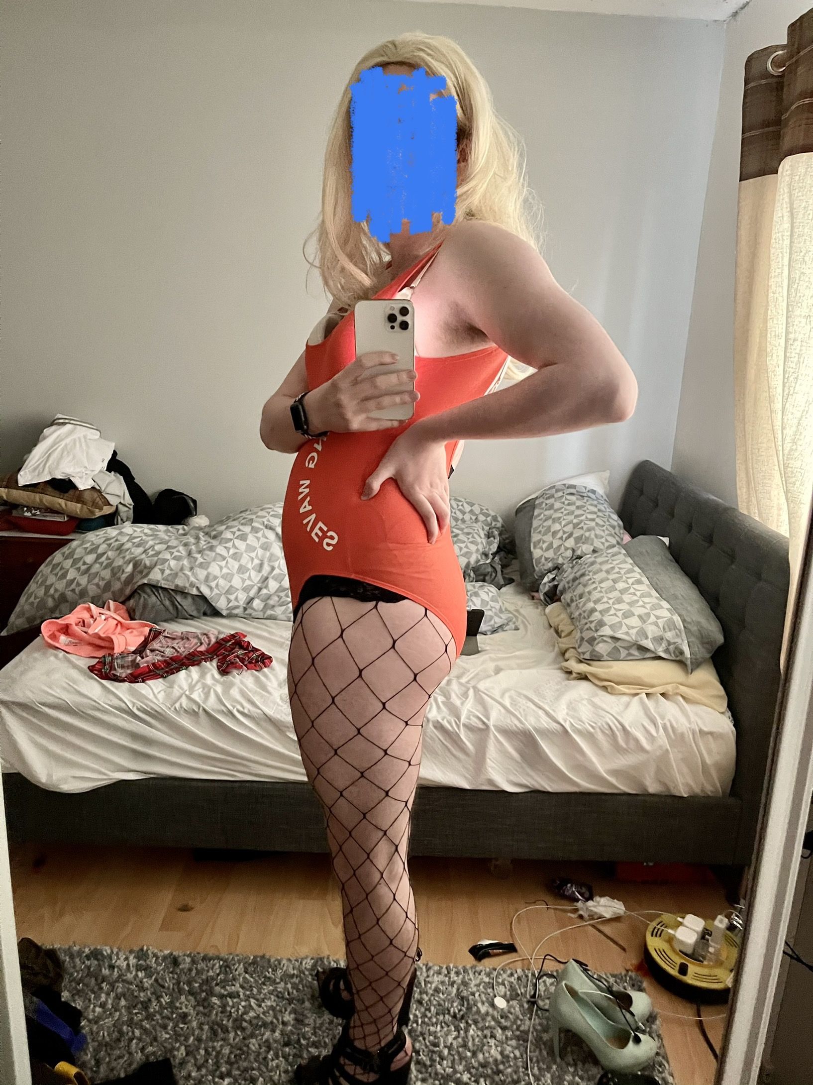 https://cdn.adultwork.com/gallery/G12/8540440.jpg