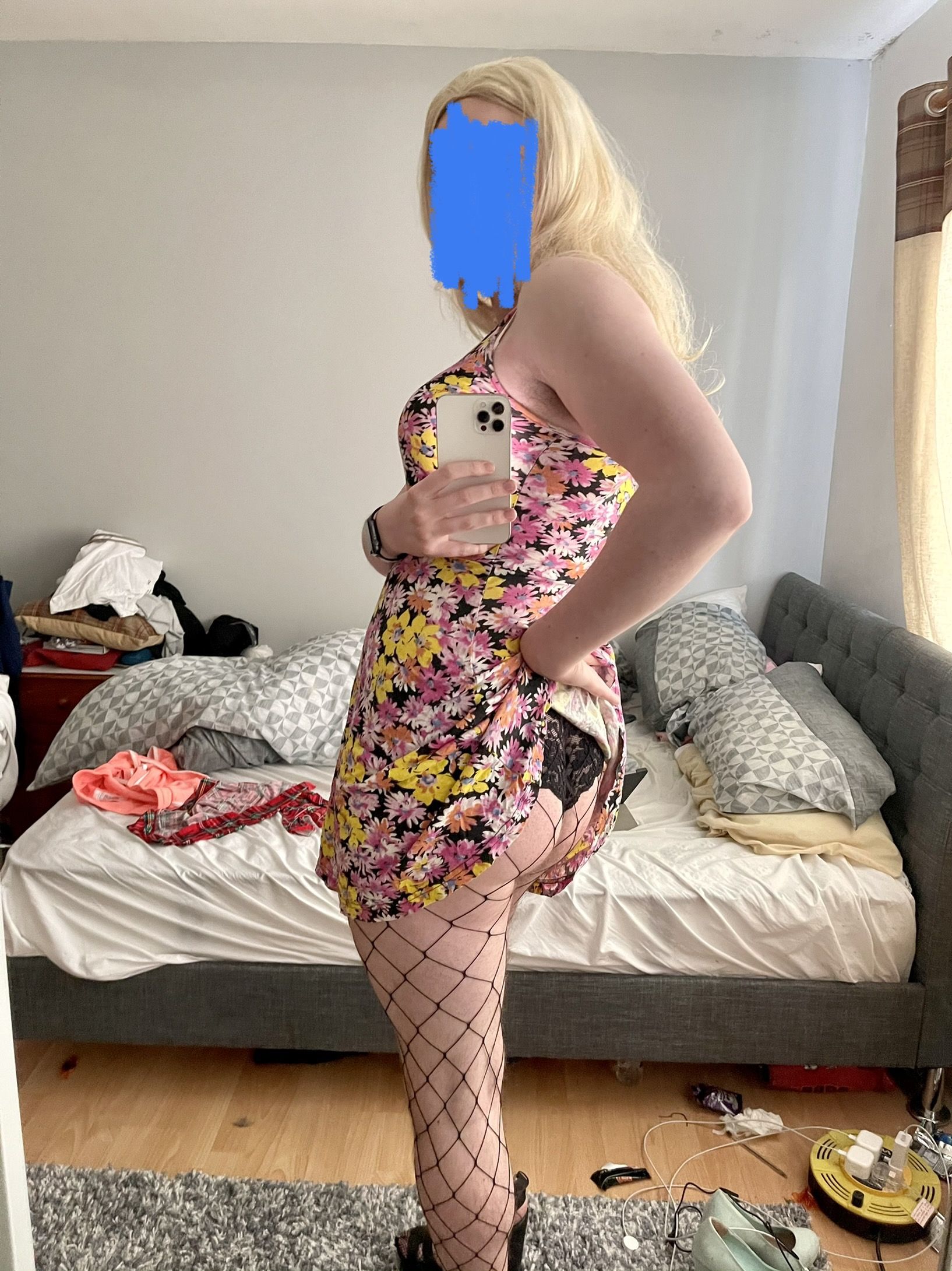 https://cdn.adultwork.com/gallery/G12/8540447.jpg