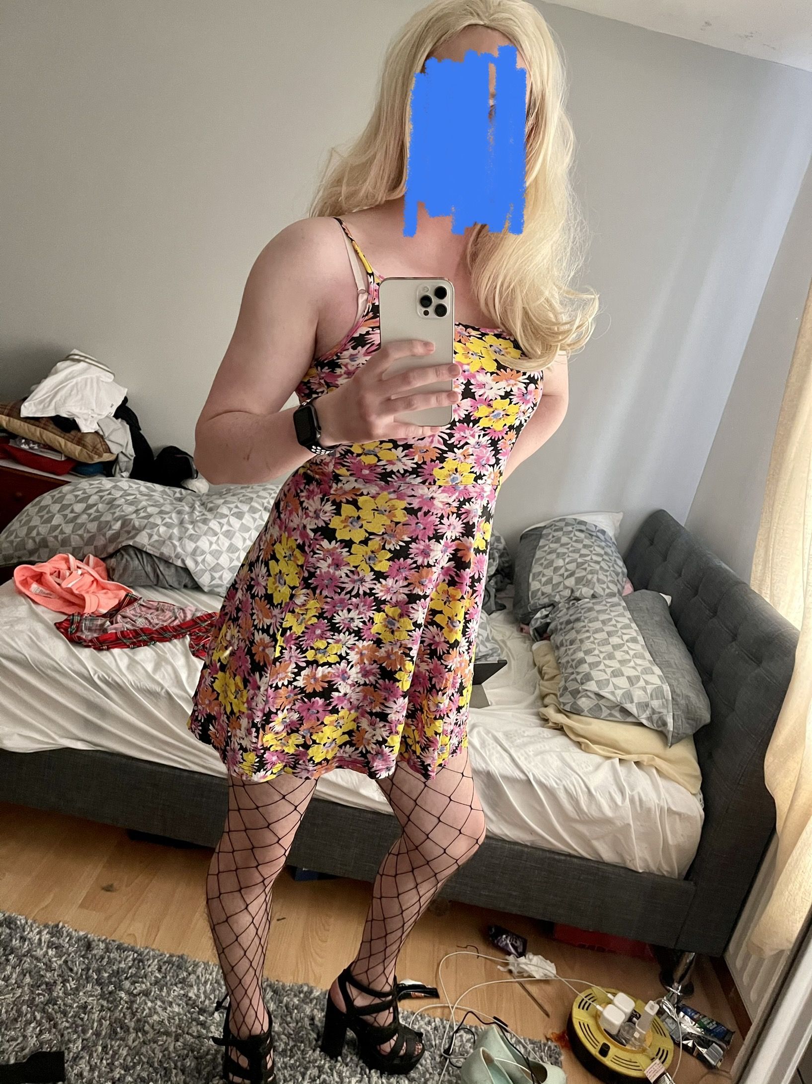 https://cdn.adultwork.com/gallery/G12/8540449.jpg