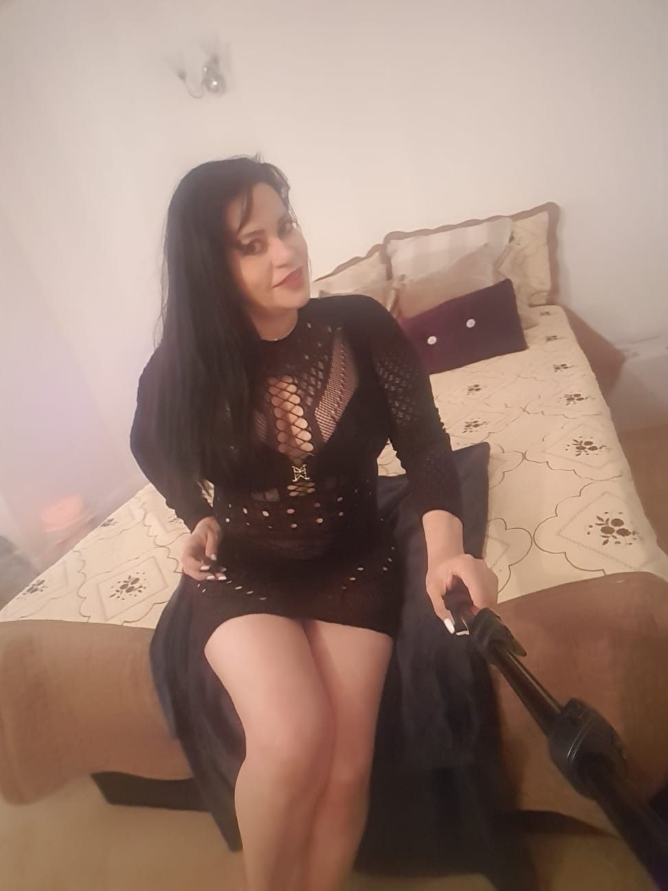 https://cdn.adultwork.com/gallery/G12/8541023.jpg