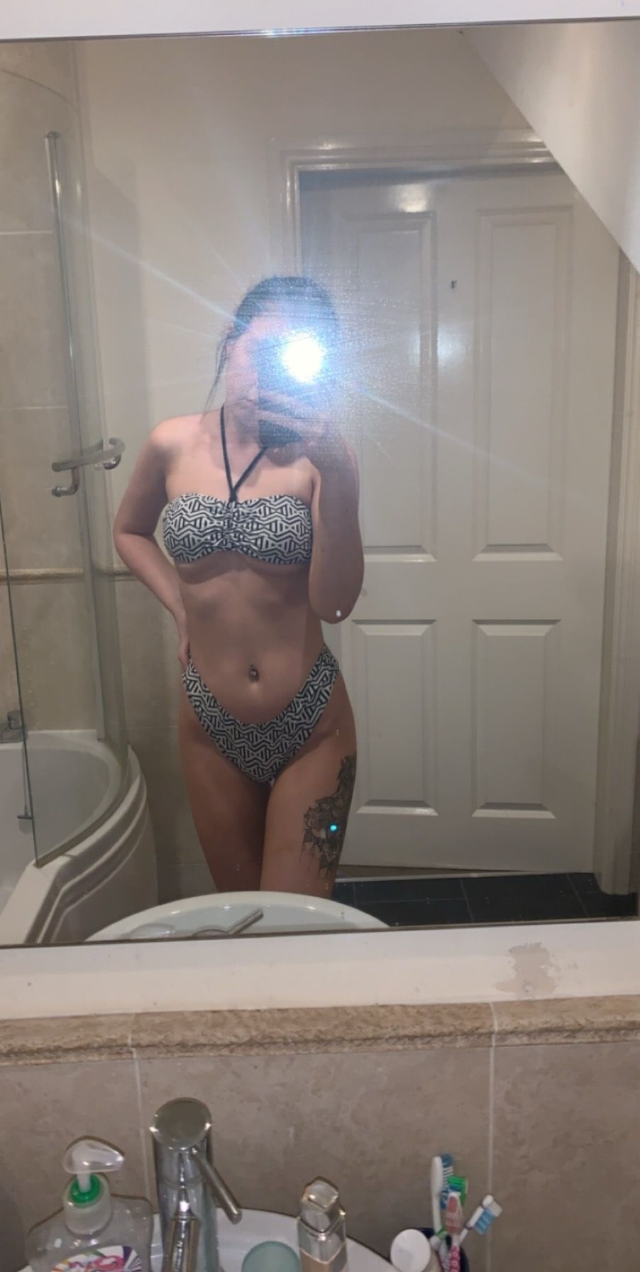 https://cdn.adultwork.com/gallery/G12/8541183.jpg