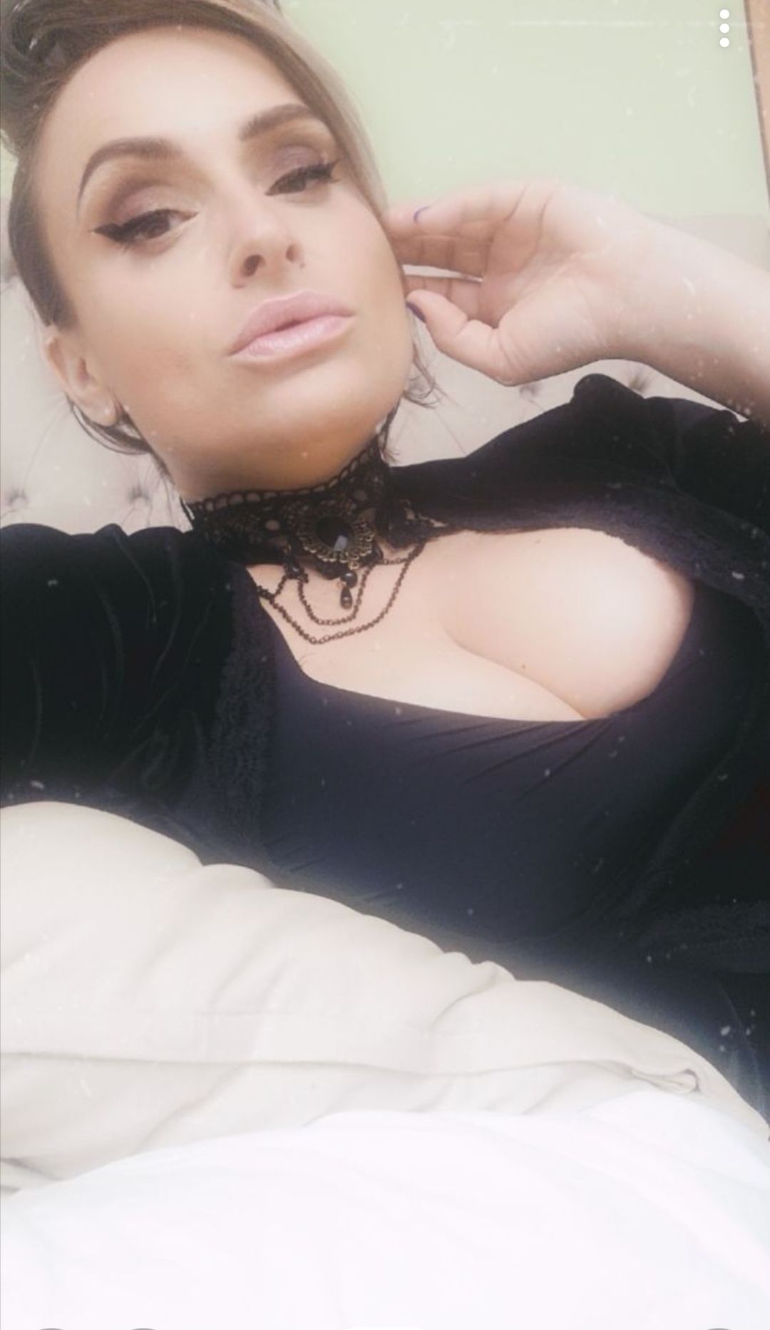 https://cdn.adultwork.com/gallery/G12/8542516.jpg