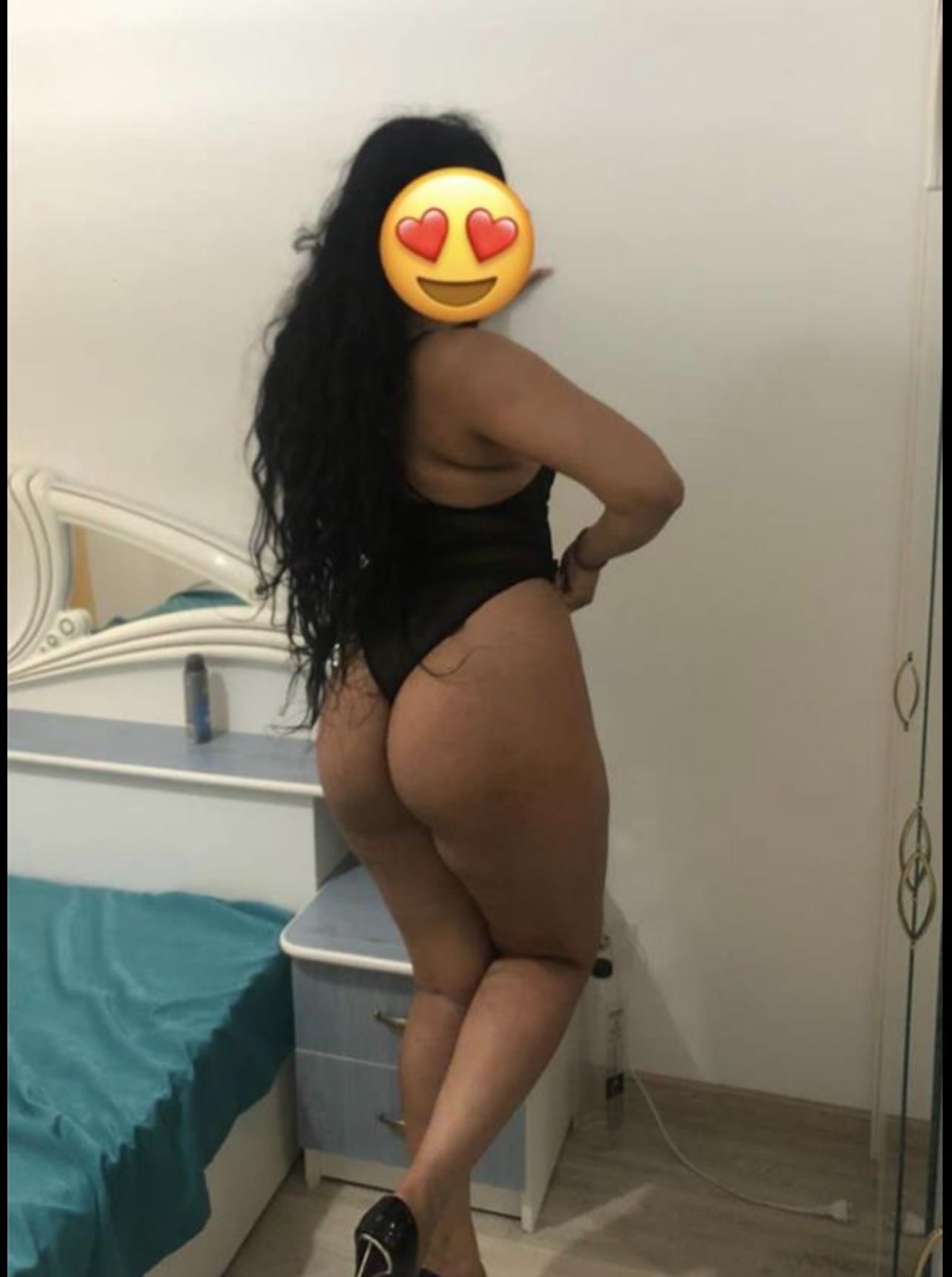 https://cdn.adultwork.com/gallery/G12/8550182.jpg