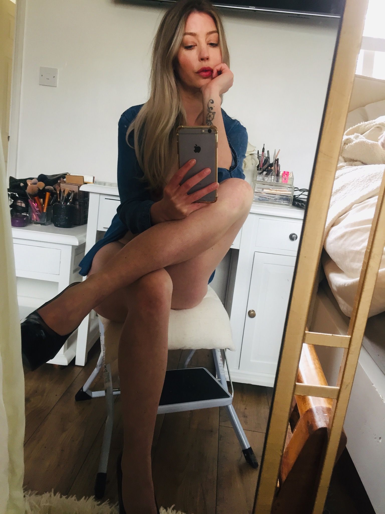 https://cdn.adultwork.com/gallery/G12/8550356.jpg