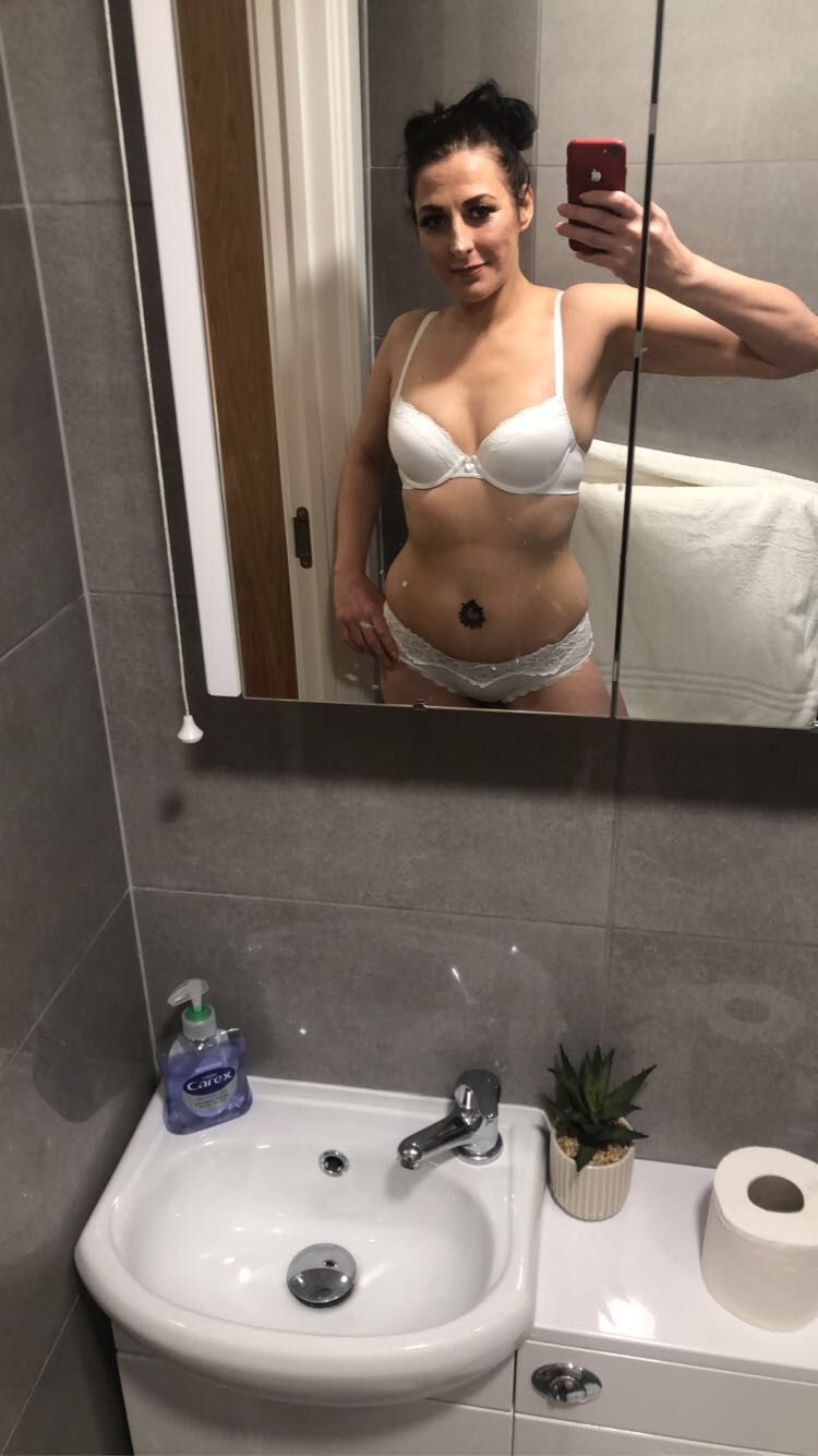 https://cdn.adultwork.com/gallery/G12/8550879.jpg