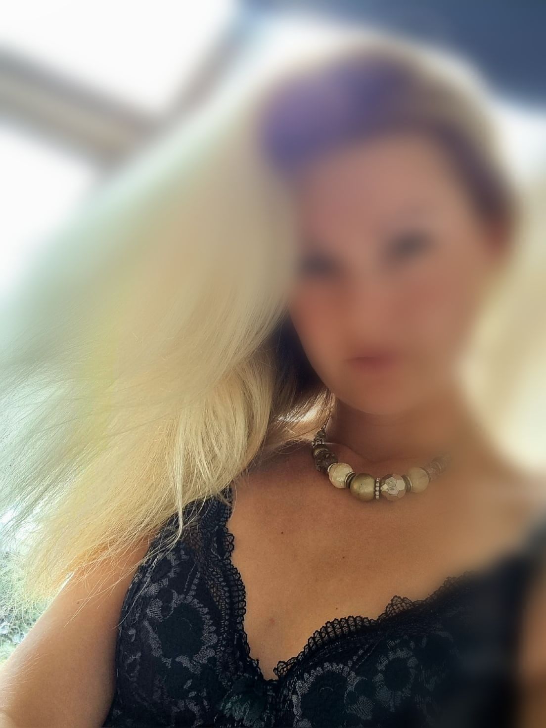 https://cdn.adultwork.com/gallery/G12/8551511.jpg