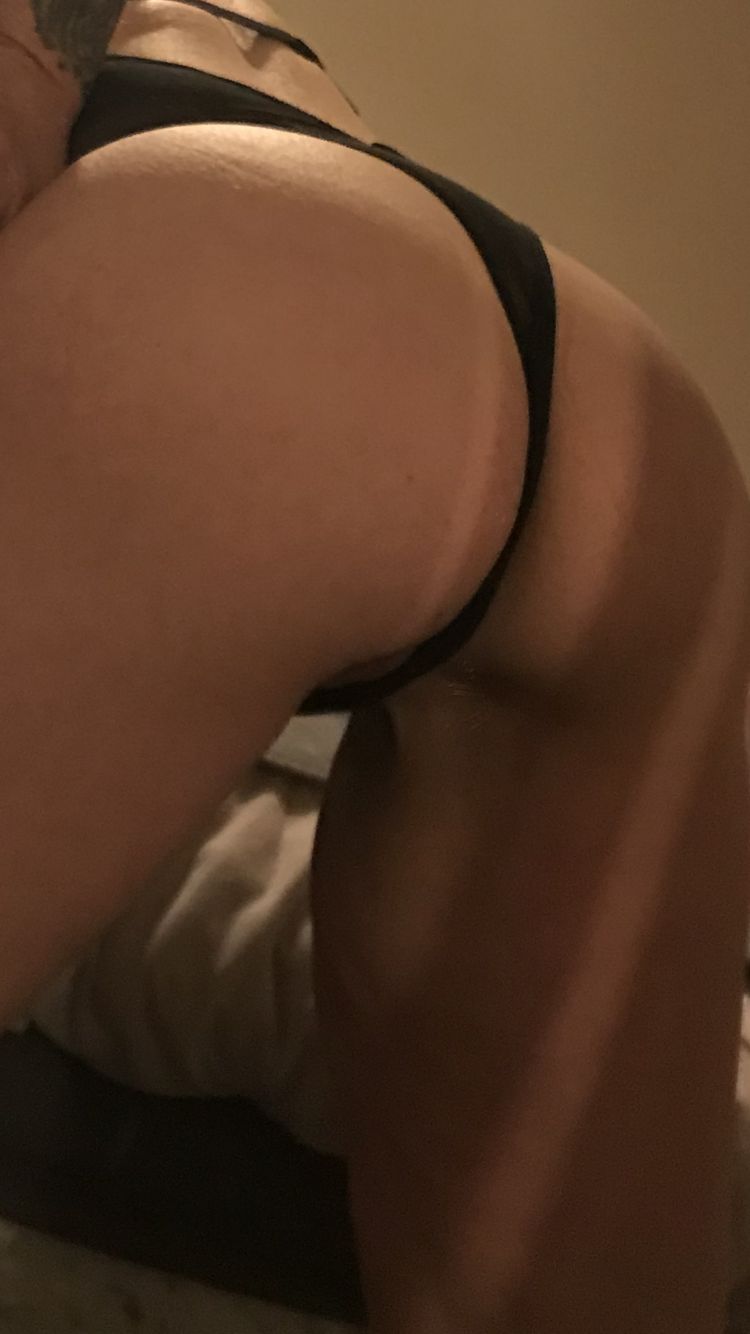 https://cdn.adultwork.com/gallery/G12/8552296.jpg