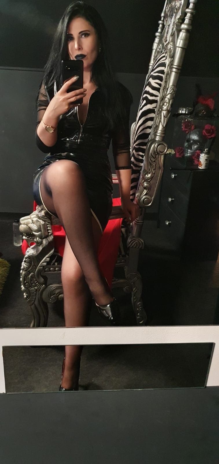 https://cdn.adultwork.com/gallery/G12/8555055.jpg