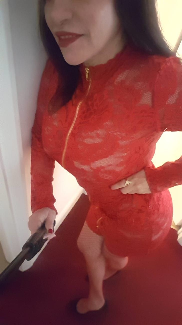 https://cdn.adultwork.com/gallery/G12/8555891.jpg