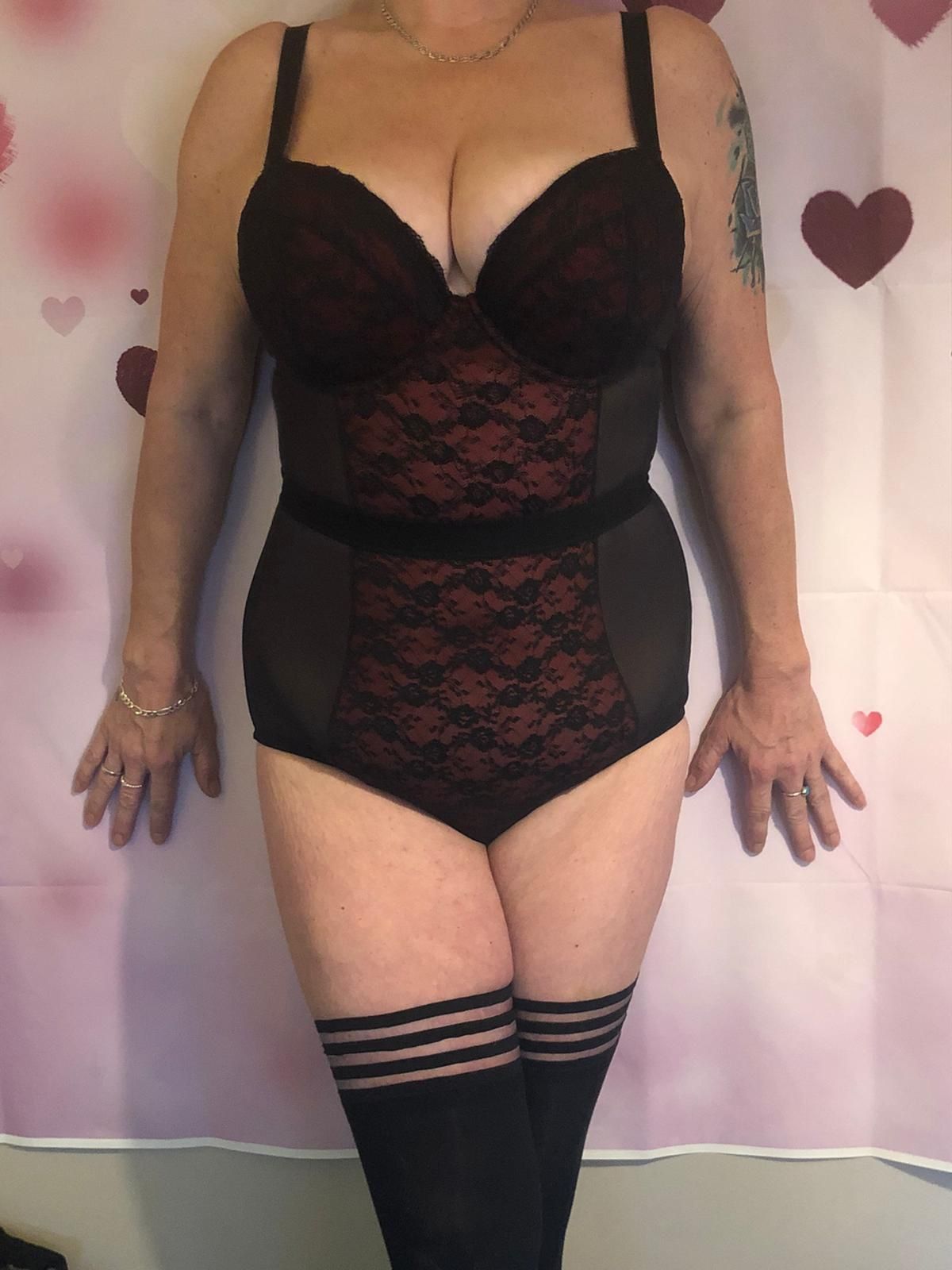 https://cdn.adultwork.com/gallery/G12/8555892.jpg