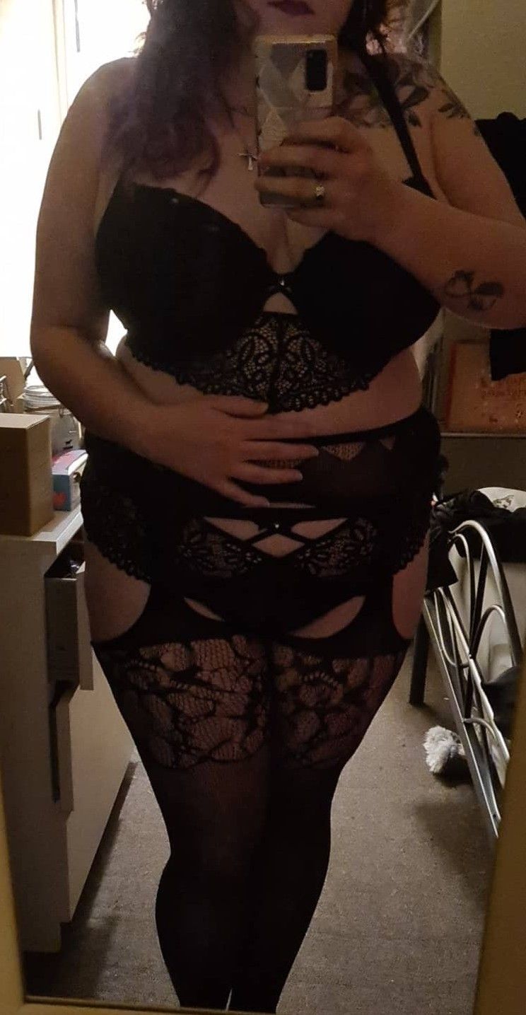 https://cdn.adultwork.com/gallery/G12/8556640.jpg