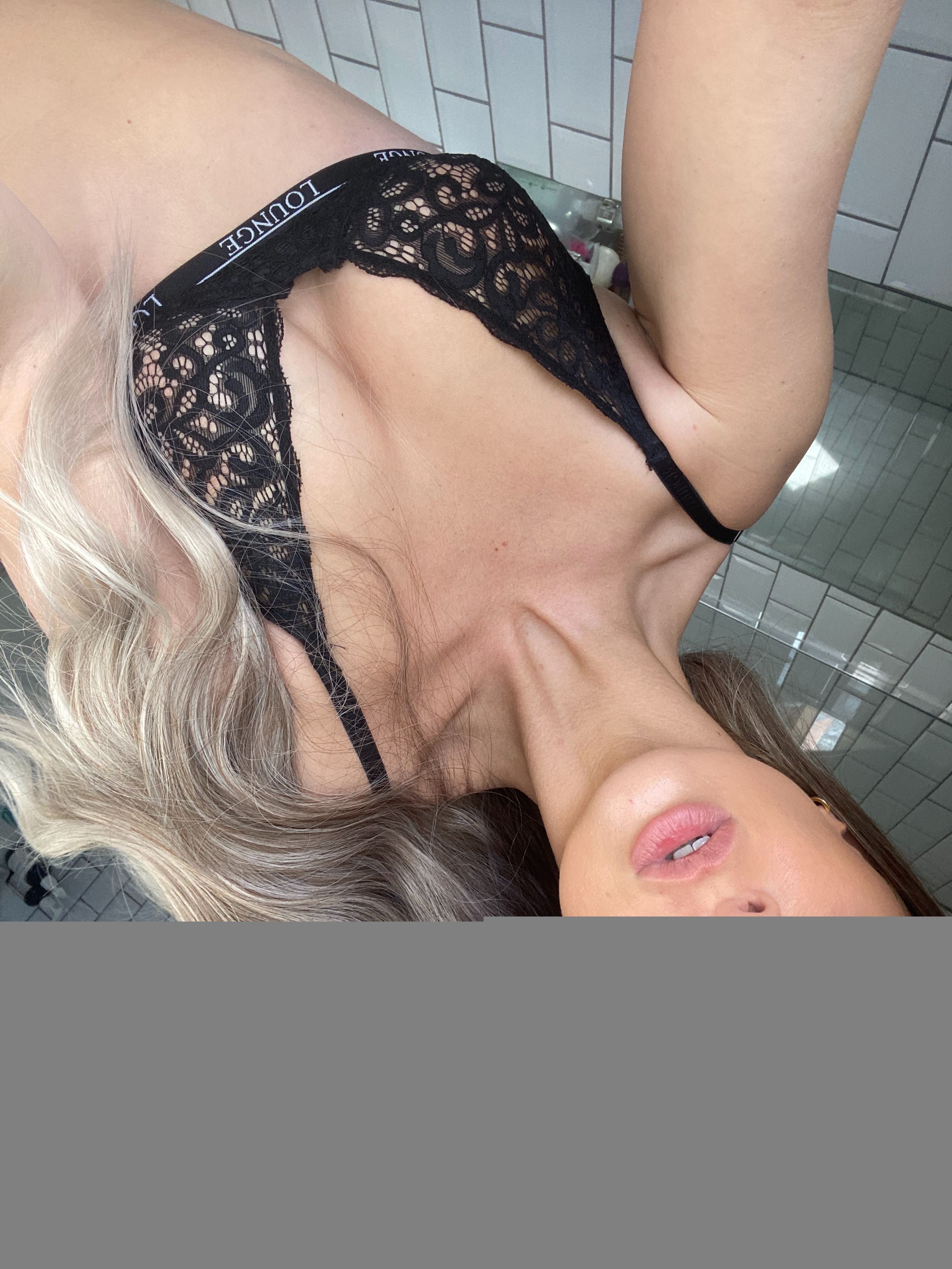 https://cdn.adultwork.com/gallery/G12/8556814.jpg