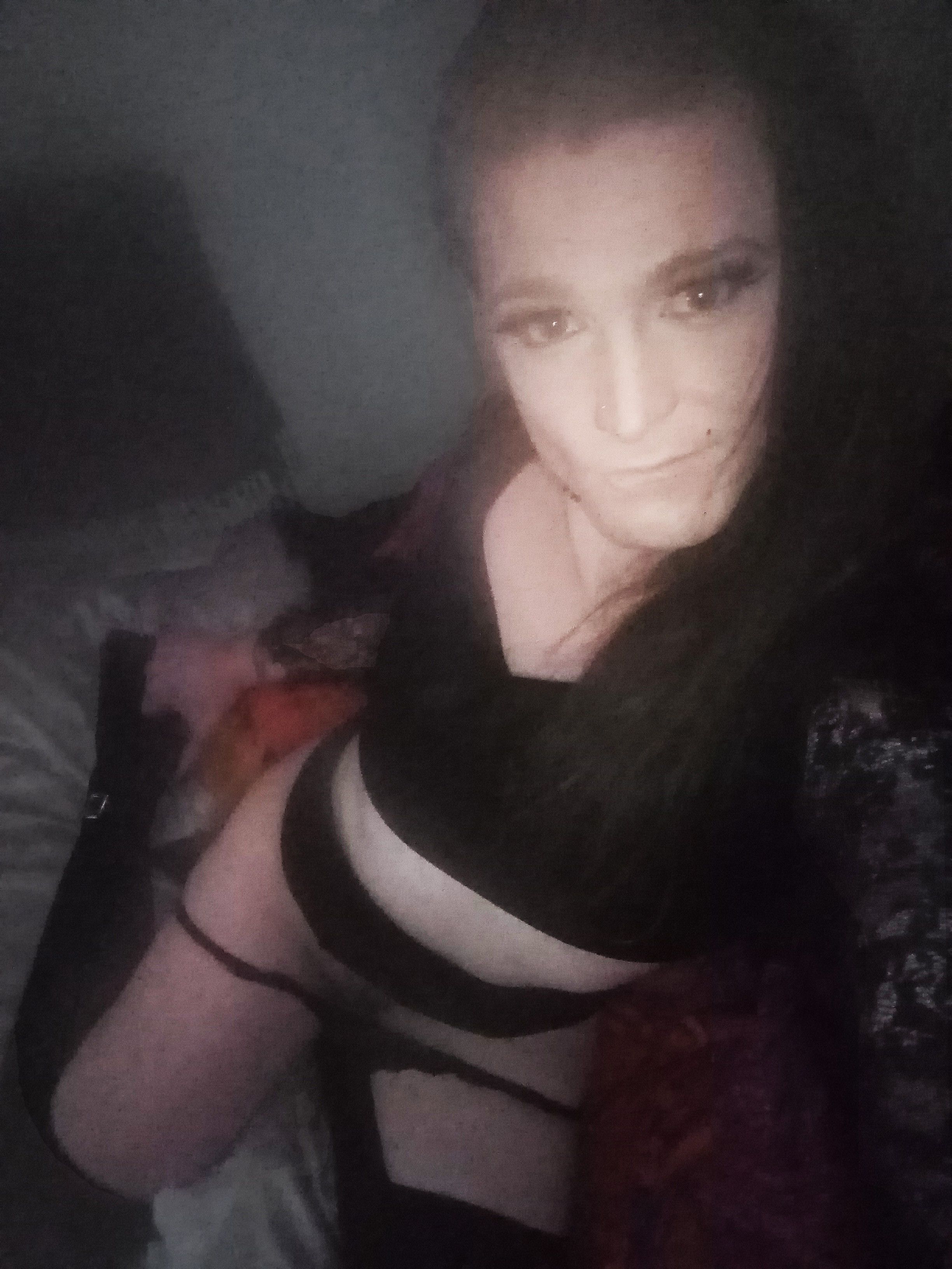 https://cdn.adultwork.com/gallery/G12/8558291.jpg