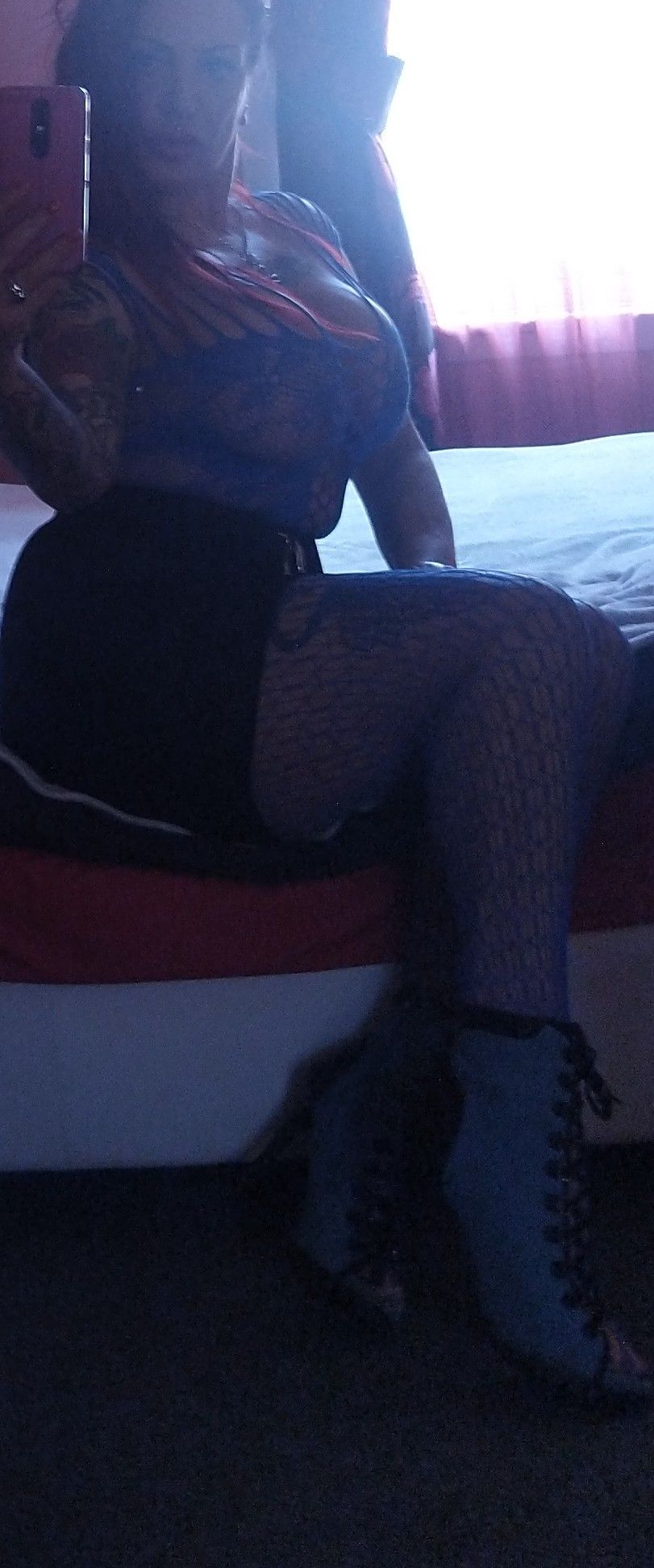 https://cdn.adultwork.com/gallery/G12/8560640.jpg