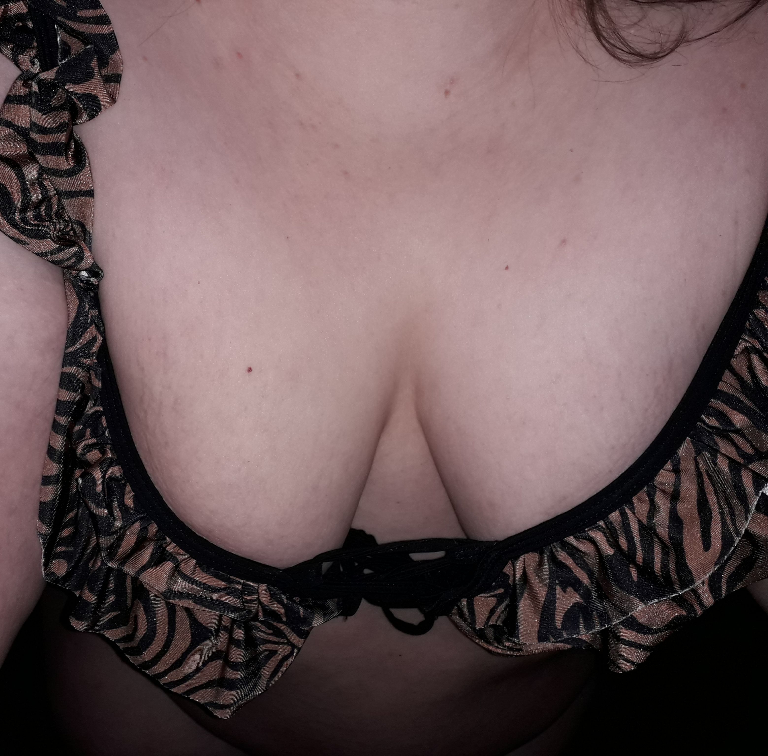 https://cdn.adultwork.com/gallery/G12/8560786.jpg