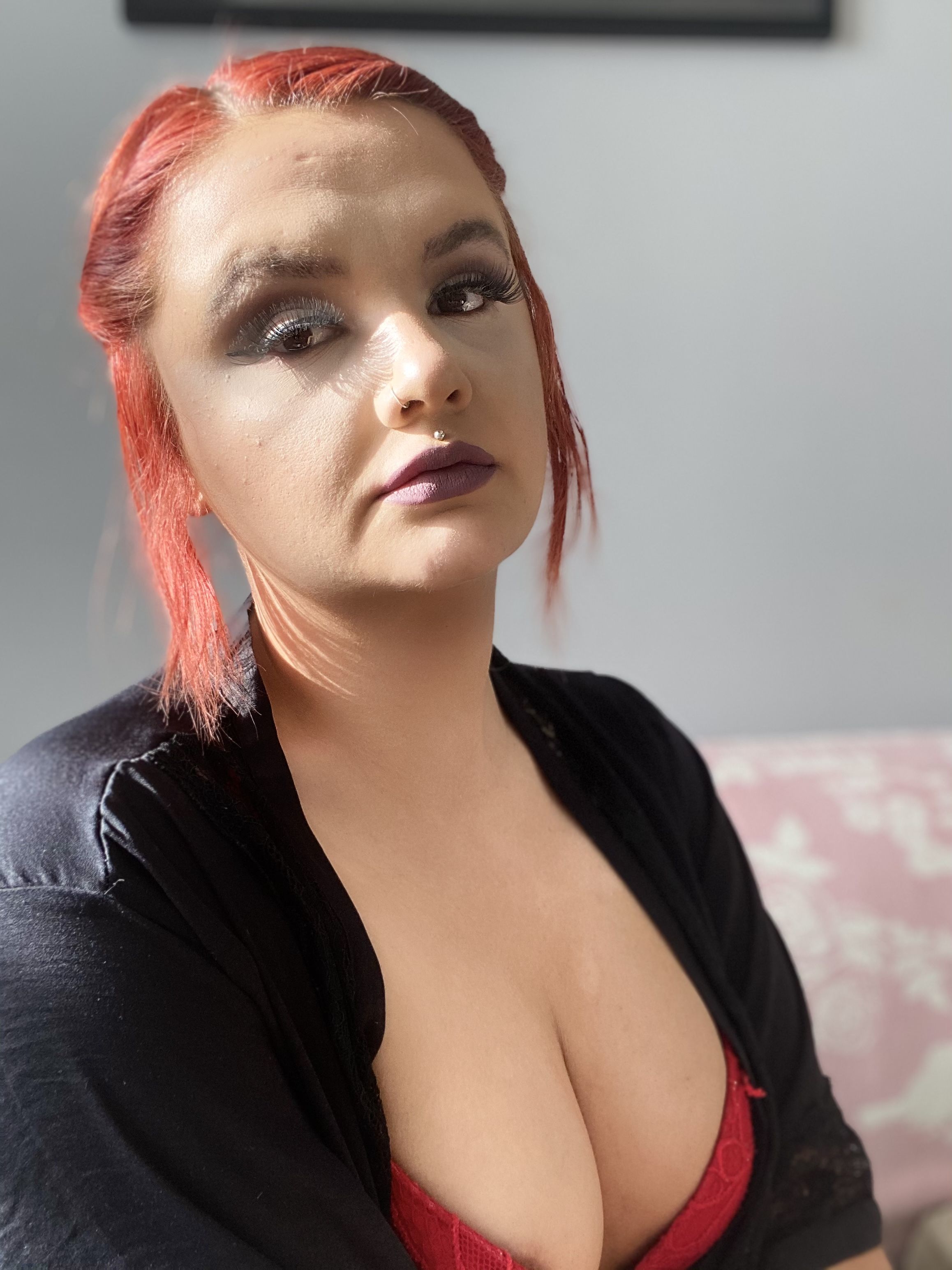 https://cdn.adultwork.com/gallery/G12/8560949.jpg