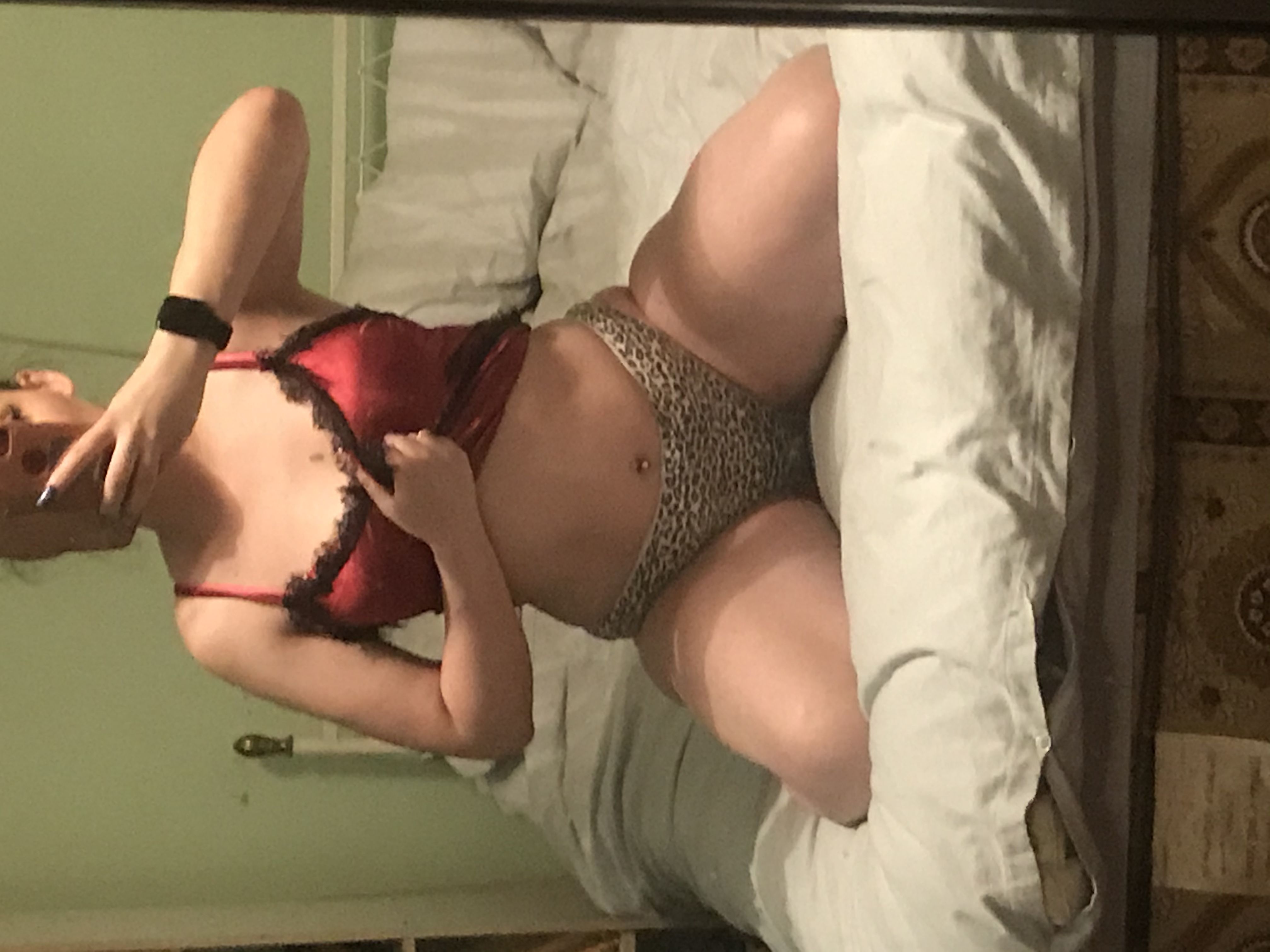 https://cdn.adultwork.com/gallery/G12/8561383.jpg