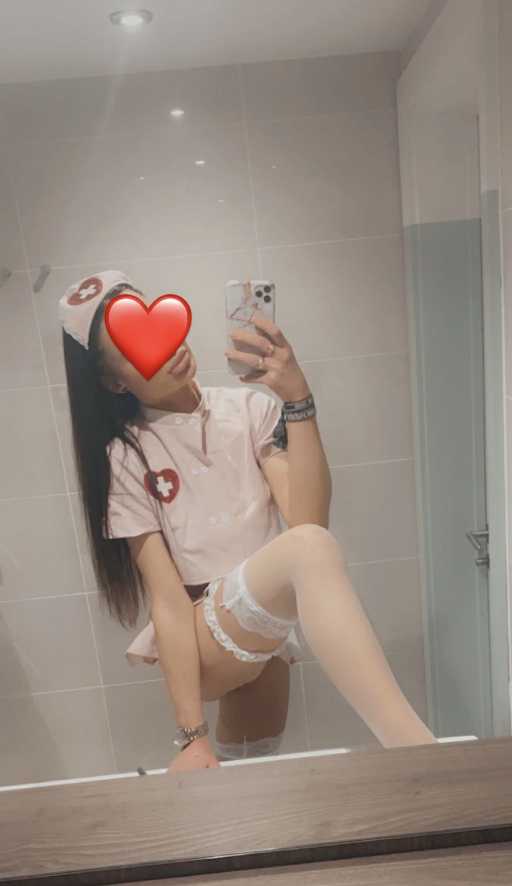 https://cdn.adultwork.com/gallery/G12/8563149.jpg