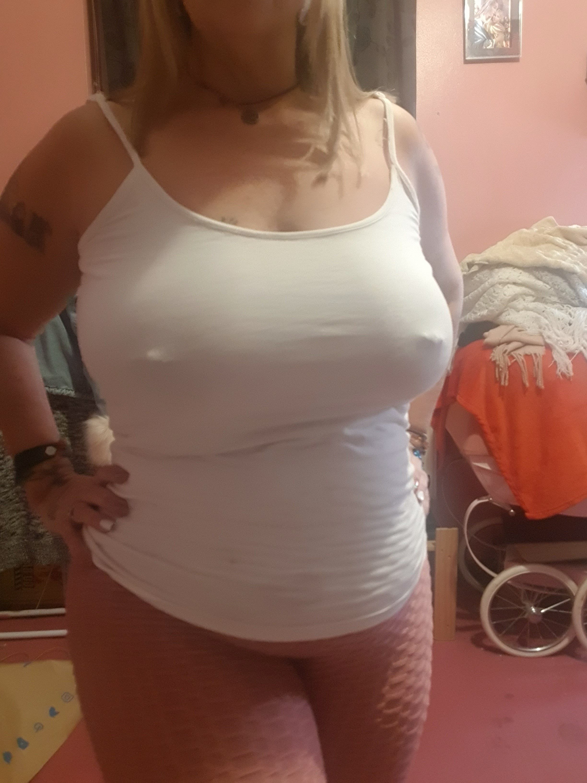 https://cdn.adultwork.com/gallery/G12/8565671.jpg