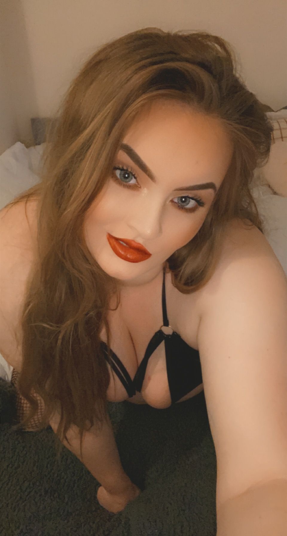 https://cdn.adultwork.com/gallery/G12/8568392.jpg