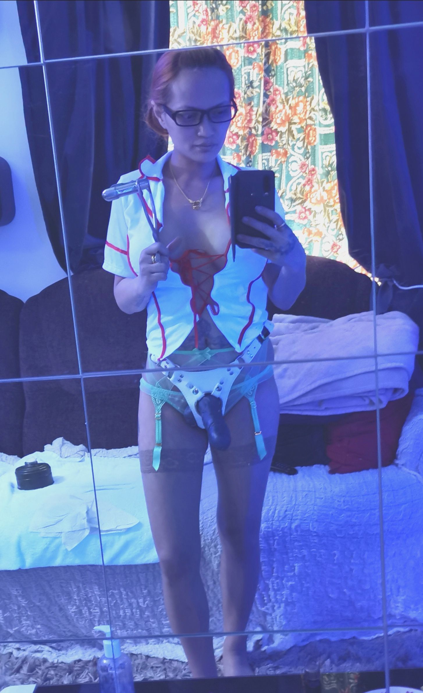 https://cdn.adultwork.com/gallery/G12/8569417.jpg