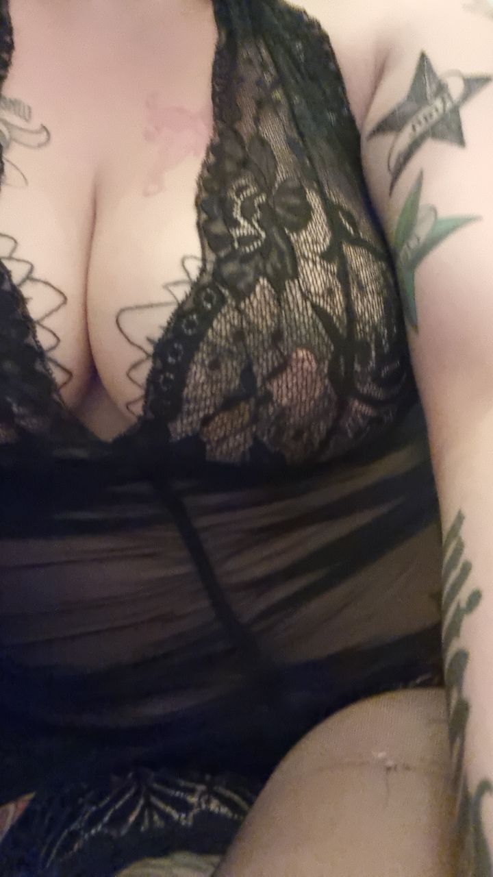 https://cdn.adultwork.com/gallery/G12/8575032.jpg