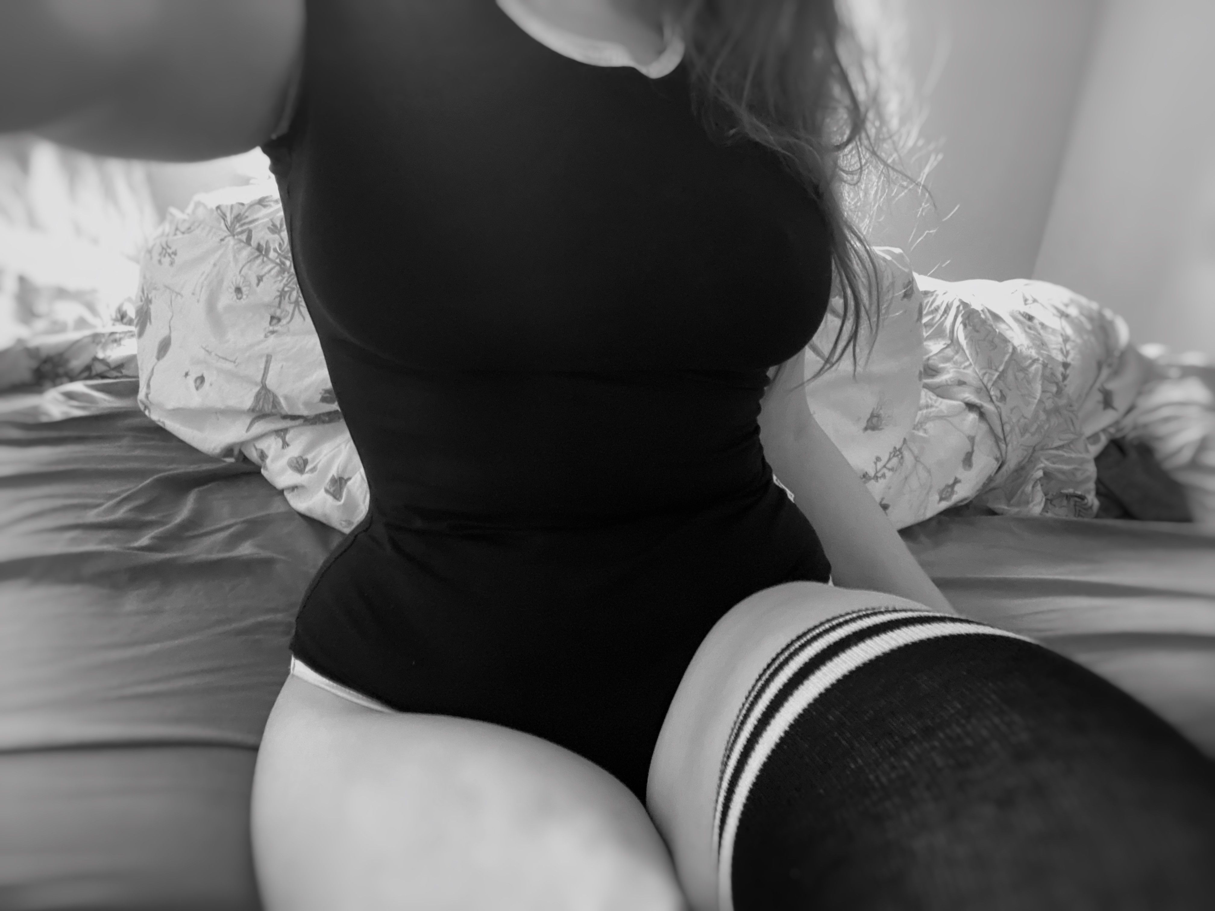 https://cdn.adultwork.com/gallery/G12/8577368.jpg