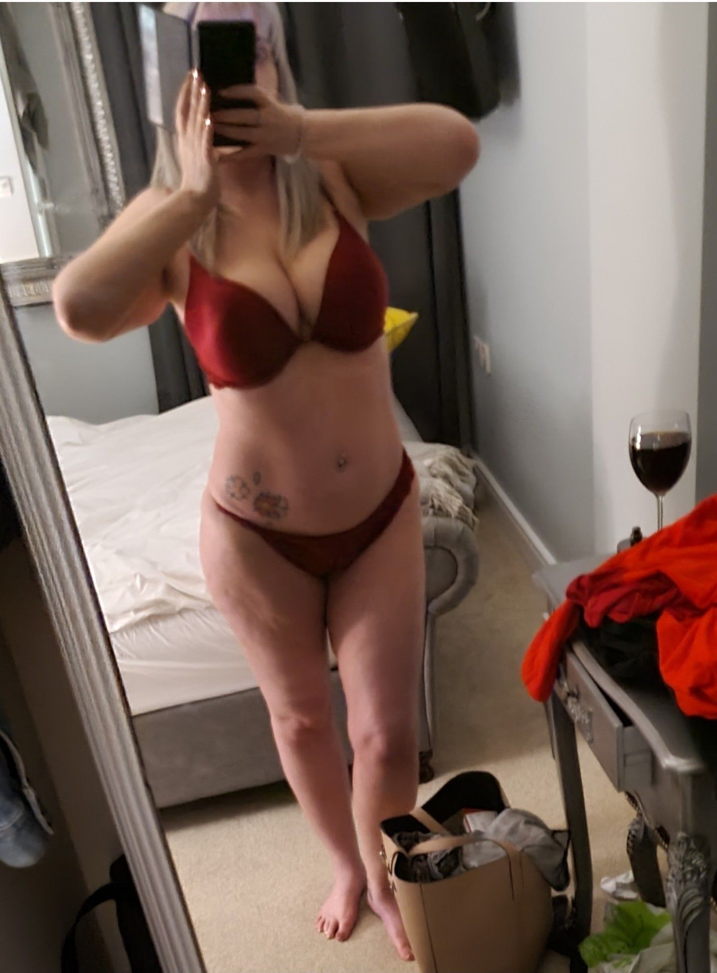 https://cdn.adultwork.com/gallery/G12/8578879.jpg