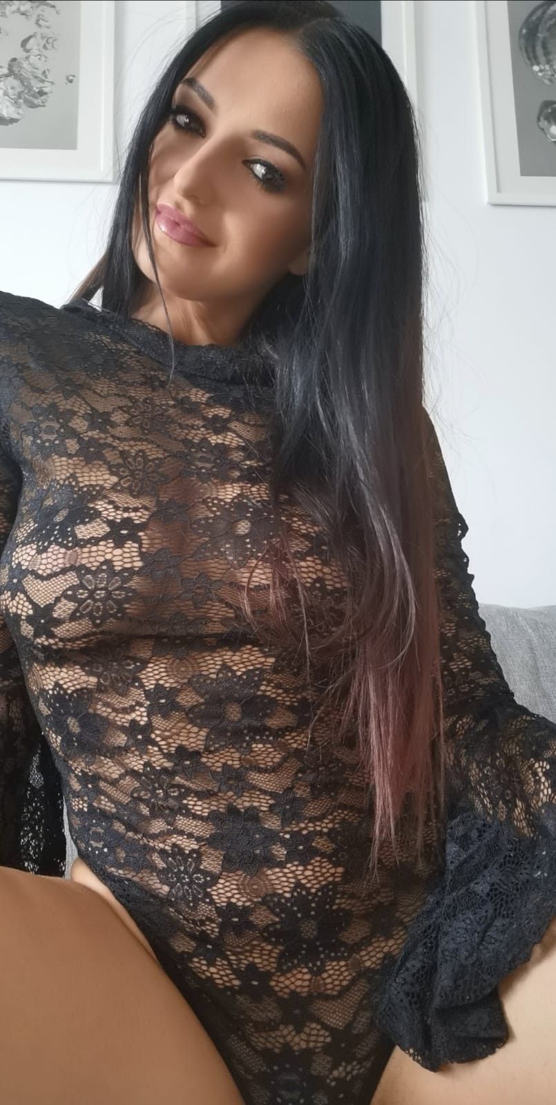 https://cdn.adultwork.com/gallery/G12/8579625.jpg