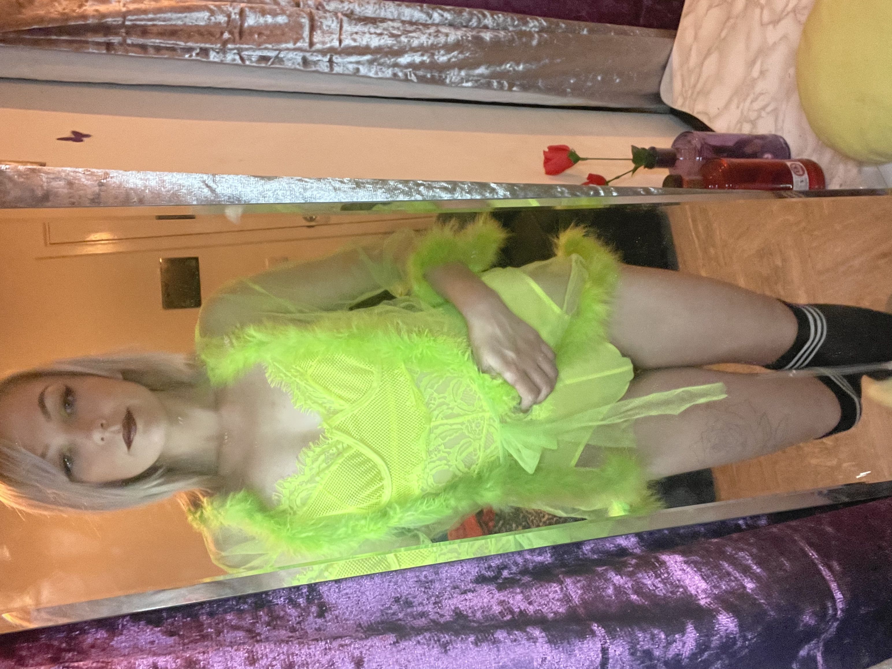 https://cdn.adultwork.com/gallery/G12/8589081.jpg