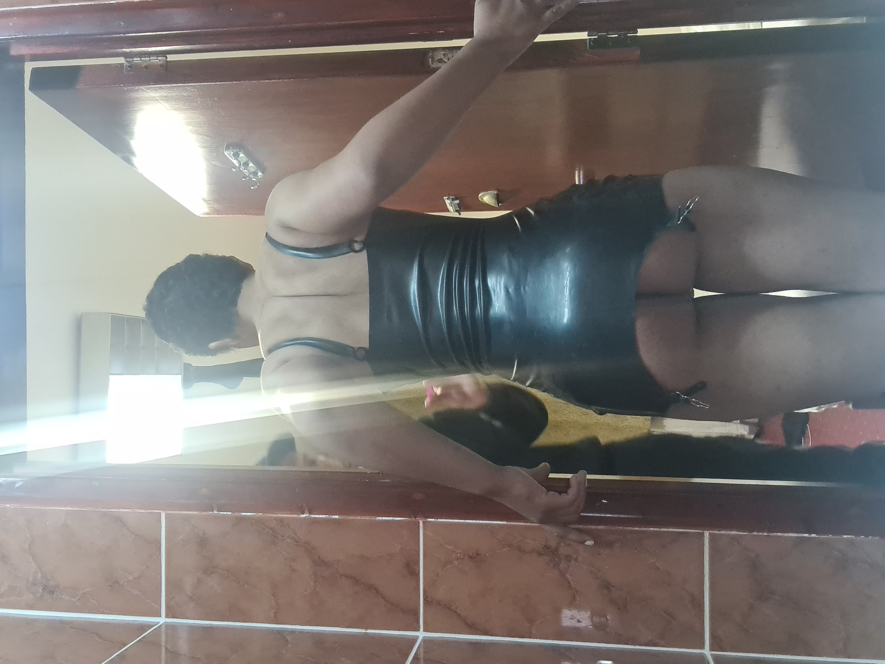 https://cdn.adultwork.com/gallery/G12/8591356.jpg