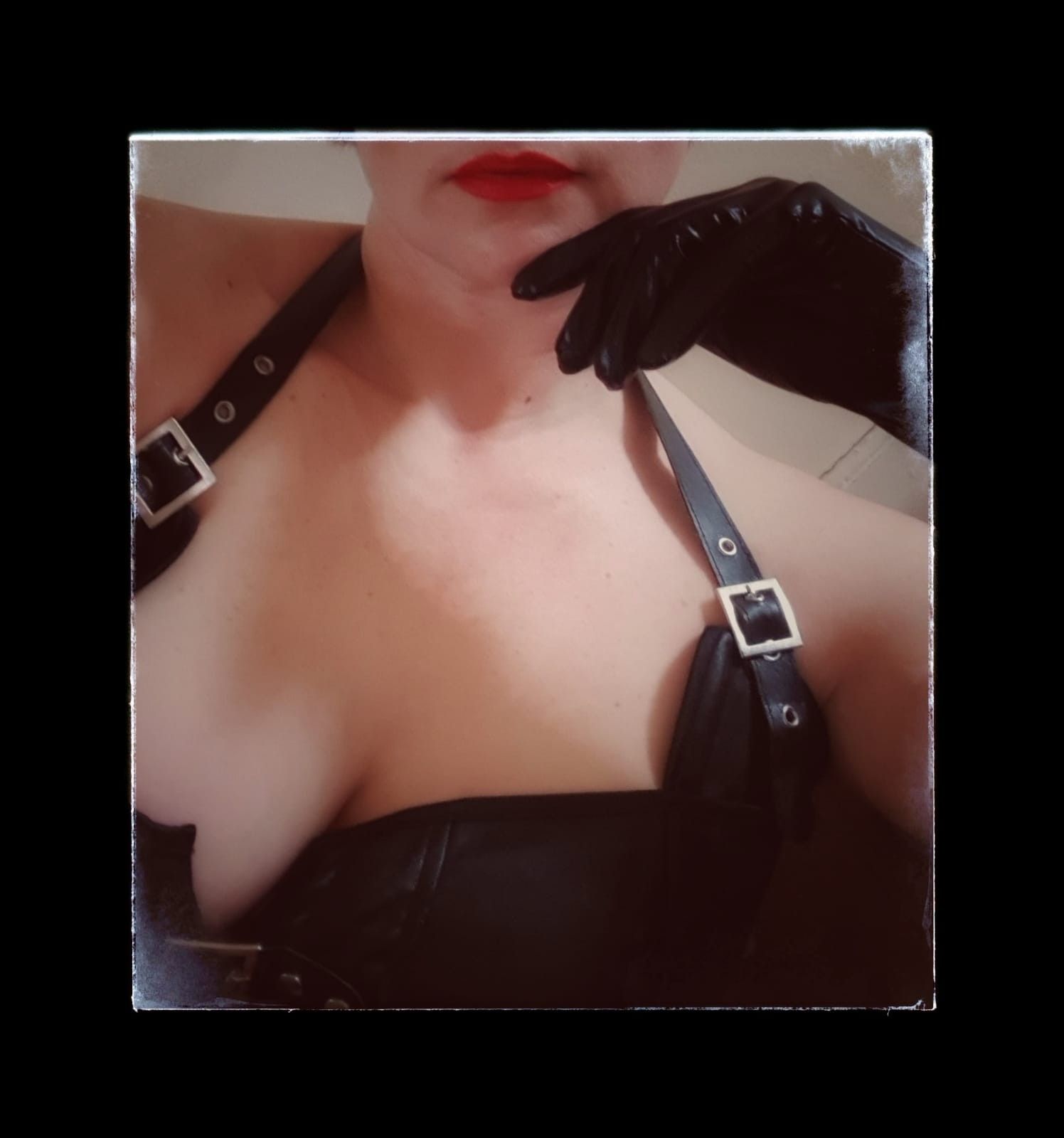 https://cdn.adultwork.com/gallery/G12/8591960.jpg