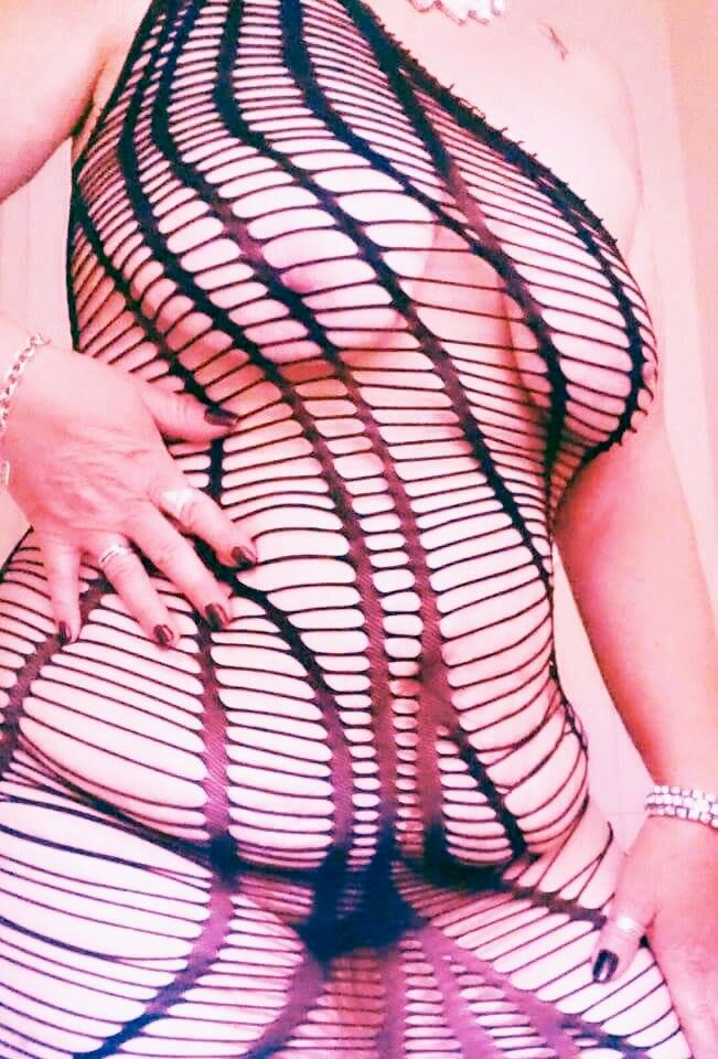 https://cdn.adultwork.com/gallery/G12/8594304.jpg