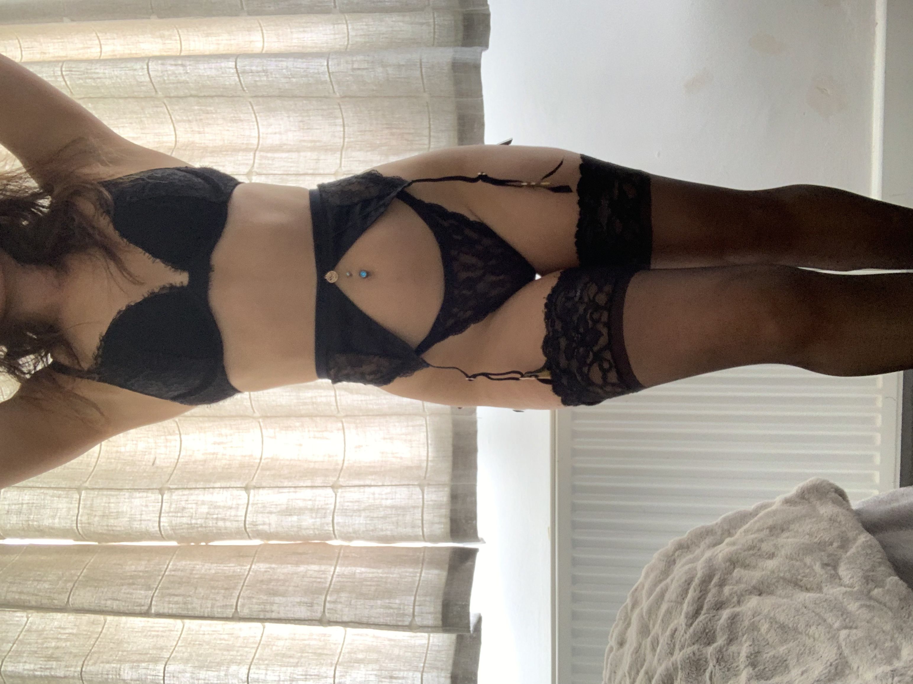 https://cdn.adultwork.com/gallery/G12/8596019.jpg